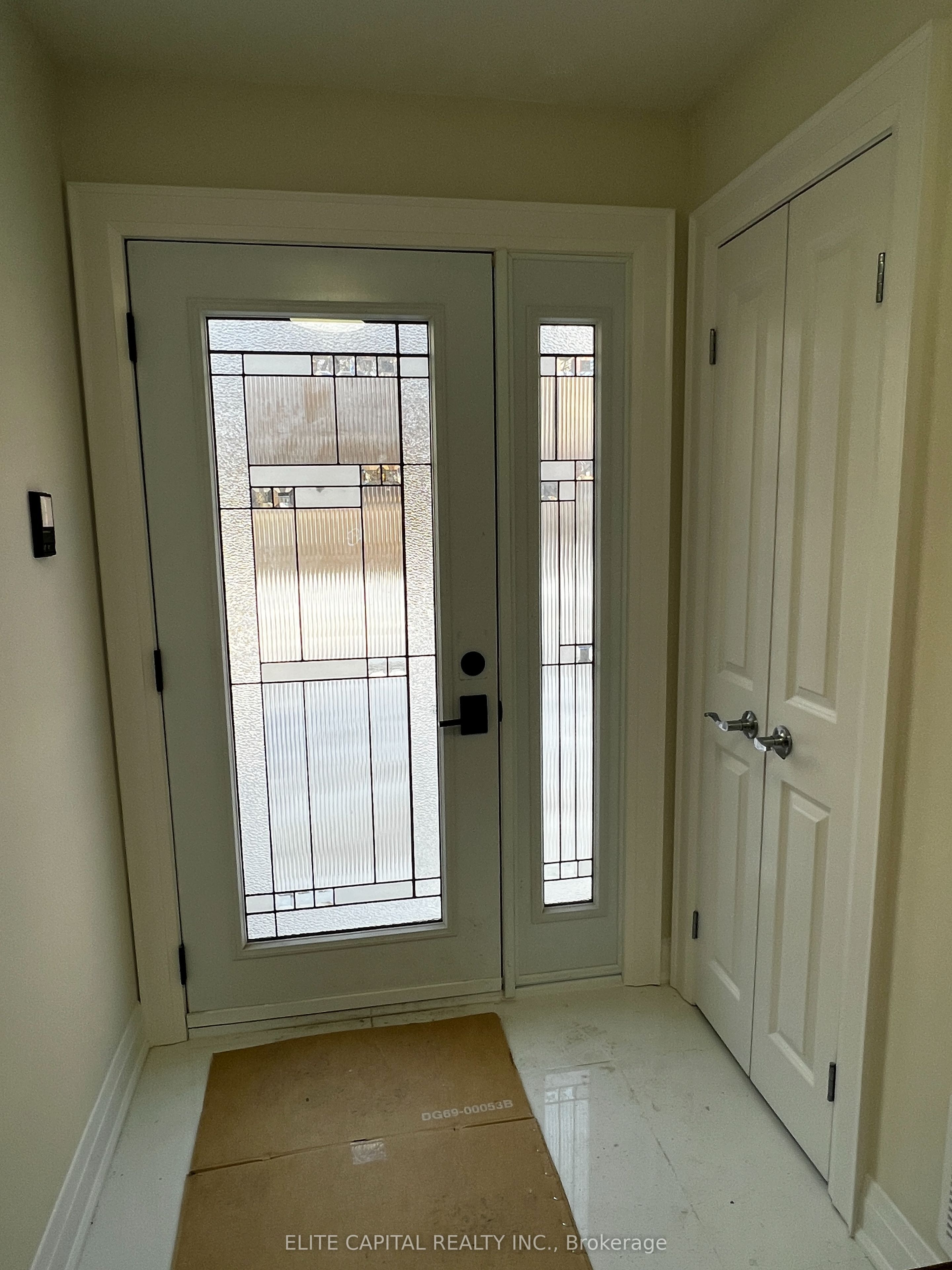 7 Ursa Star Way, North York 2