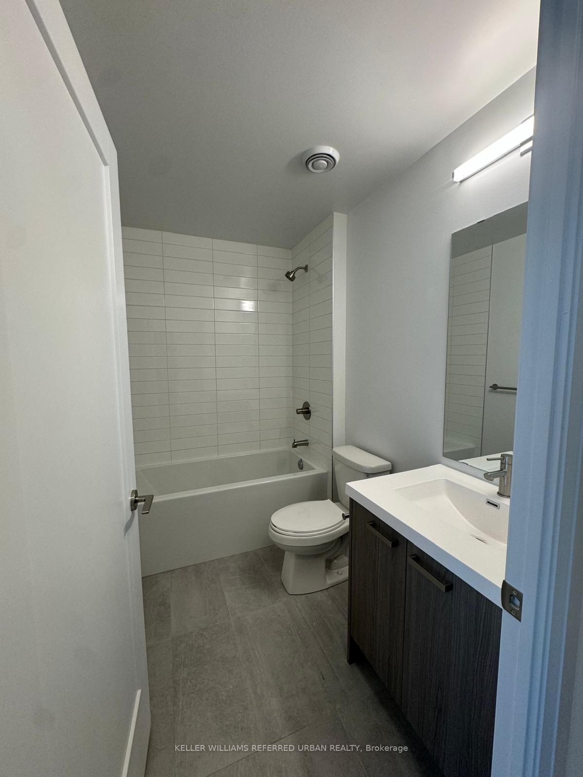 Unit 2204 - 20 Soudan Avenue, Toronto 4