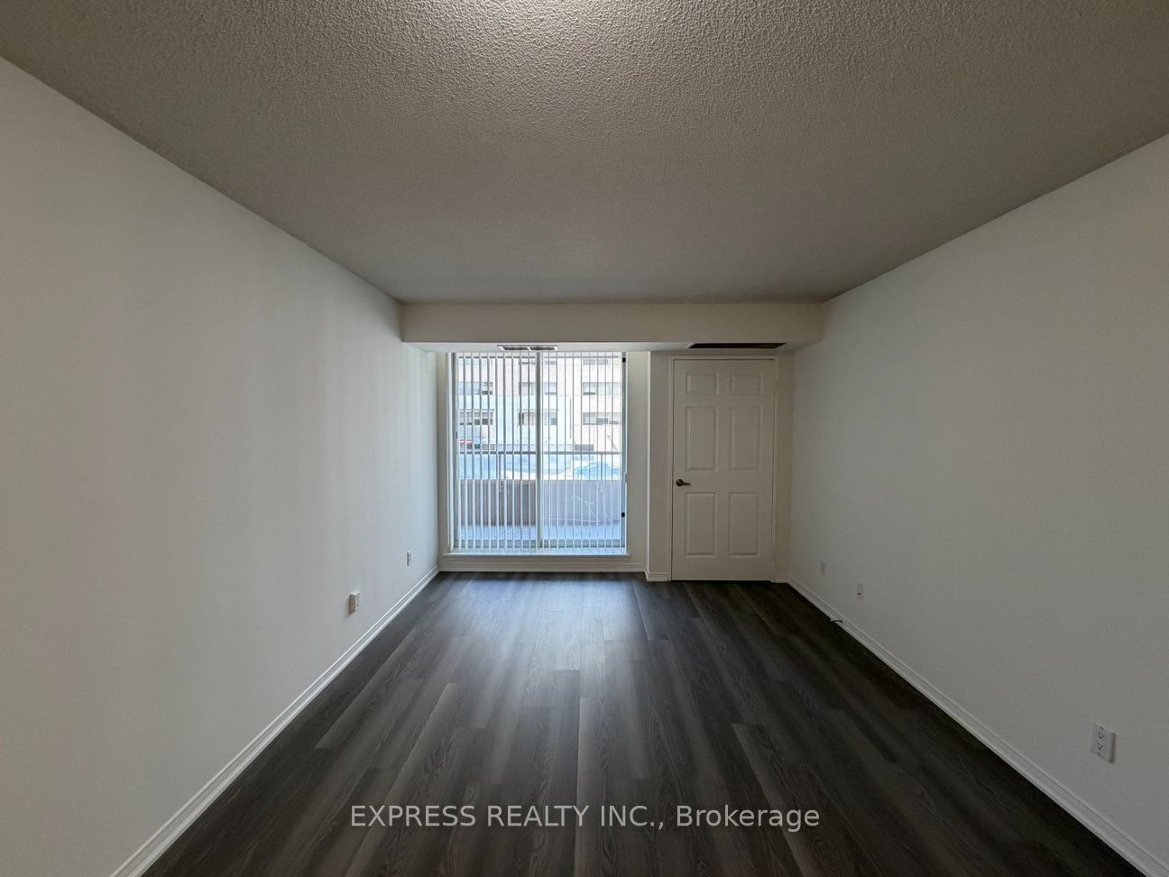Unit 309 - 18 Hillcrest Avenue, North York 4