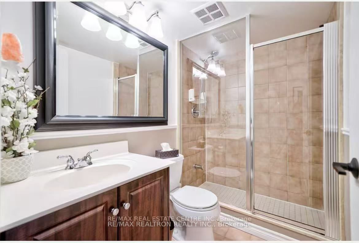 Unit 1503 (Den) - 801 Bay Street, Toronto 2