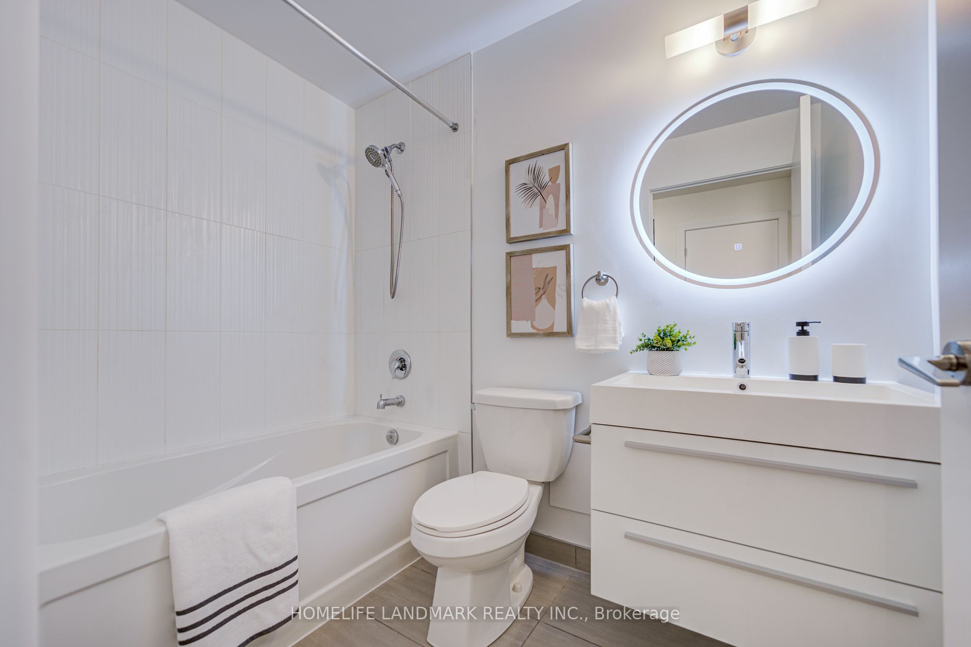 Unit 901 - 297 College Street, Toronto 4