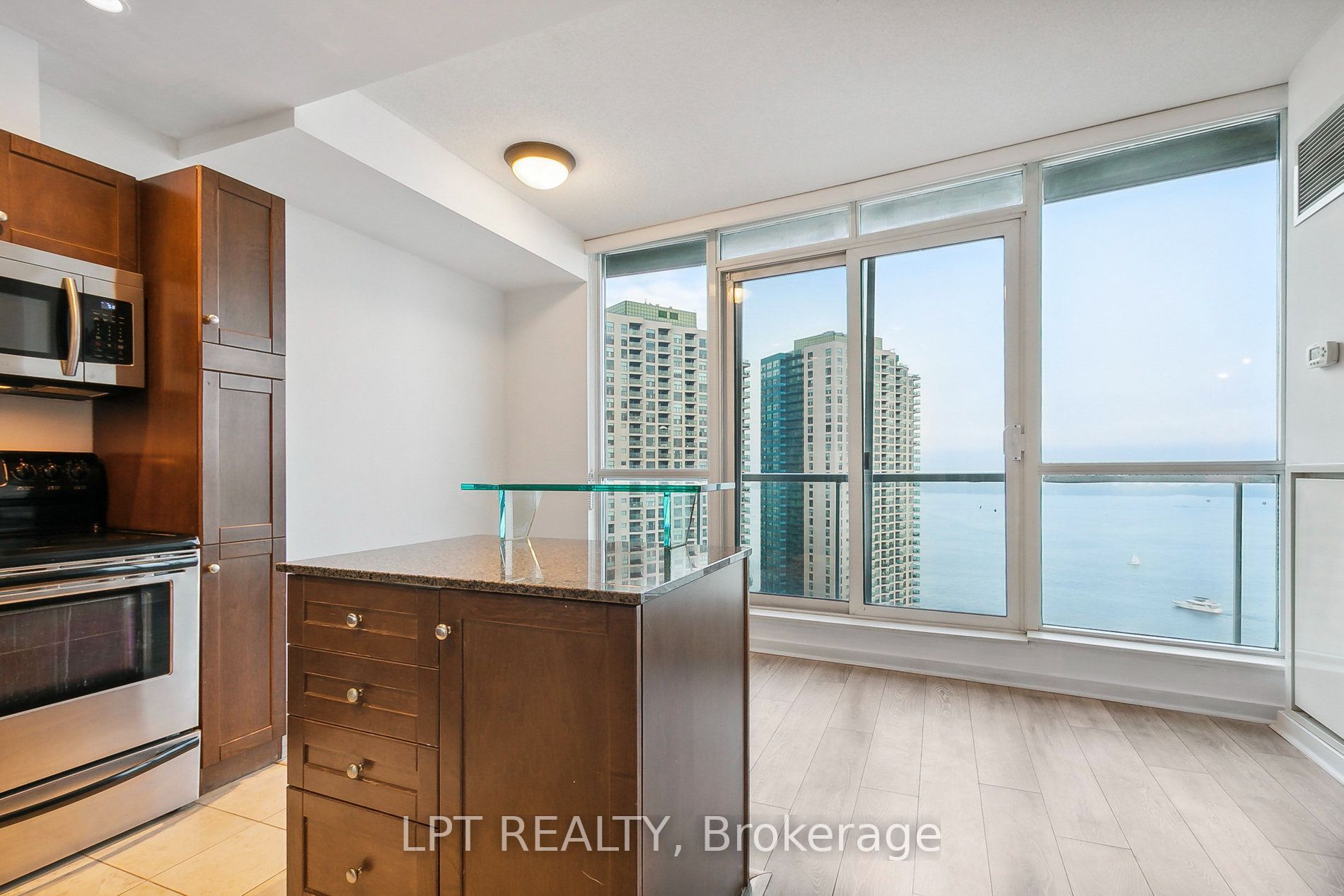 Unit 2604 - 208 Queens Quay W, Toronto 3