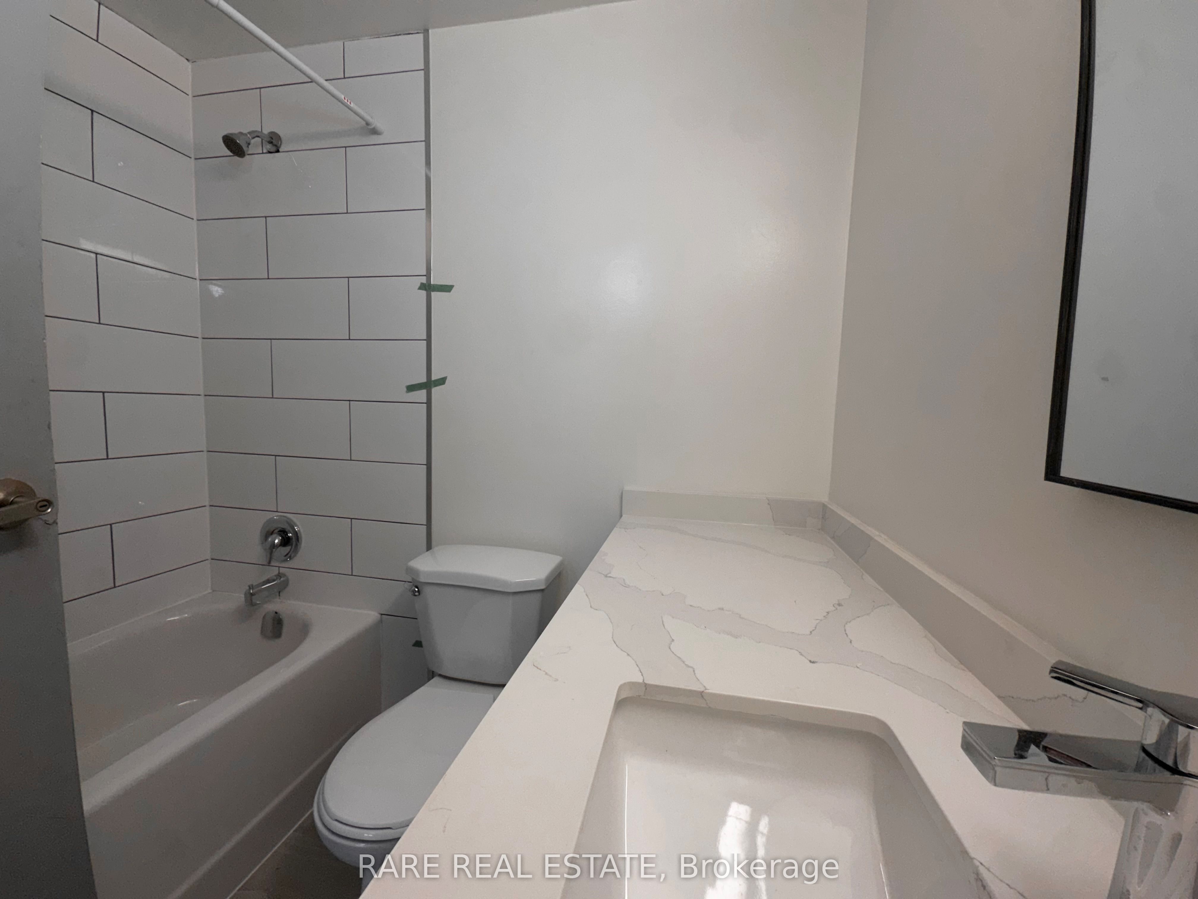 Unit 8 - 99 Bellevue Avenue, Toronto 2