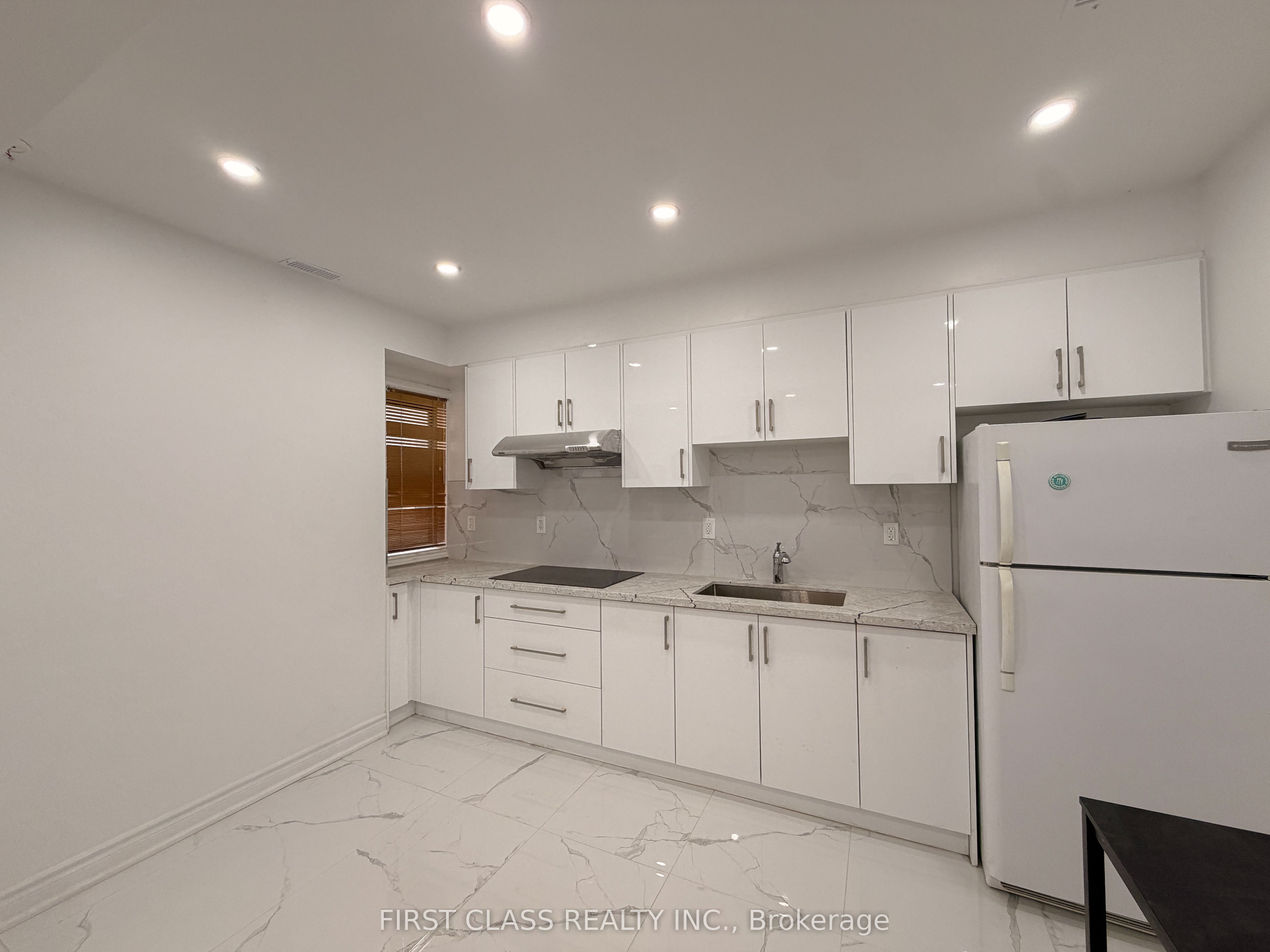 Unit Upper - 55 Huron Street, Toronto 3