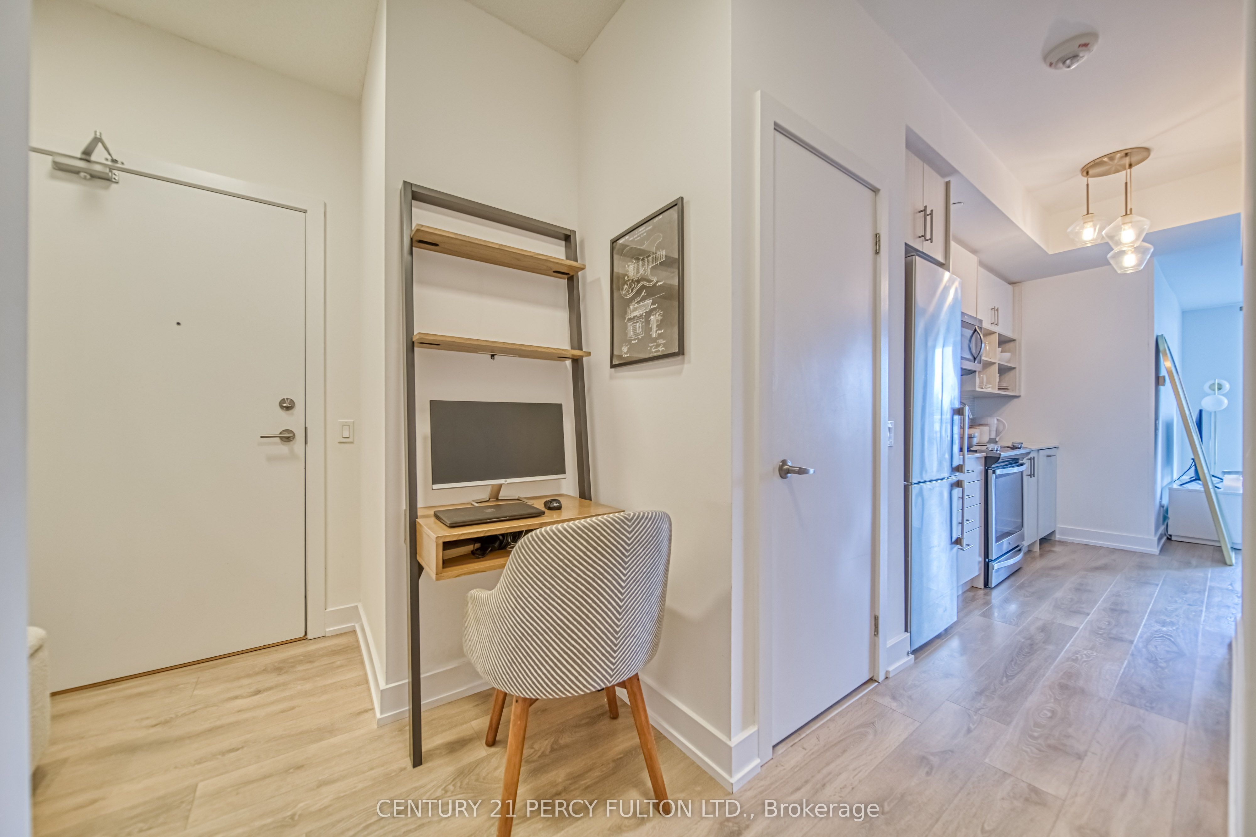 Unit 312 - 128 Fairview Mall Drive, North York 4