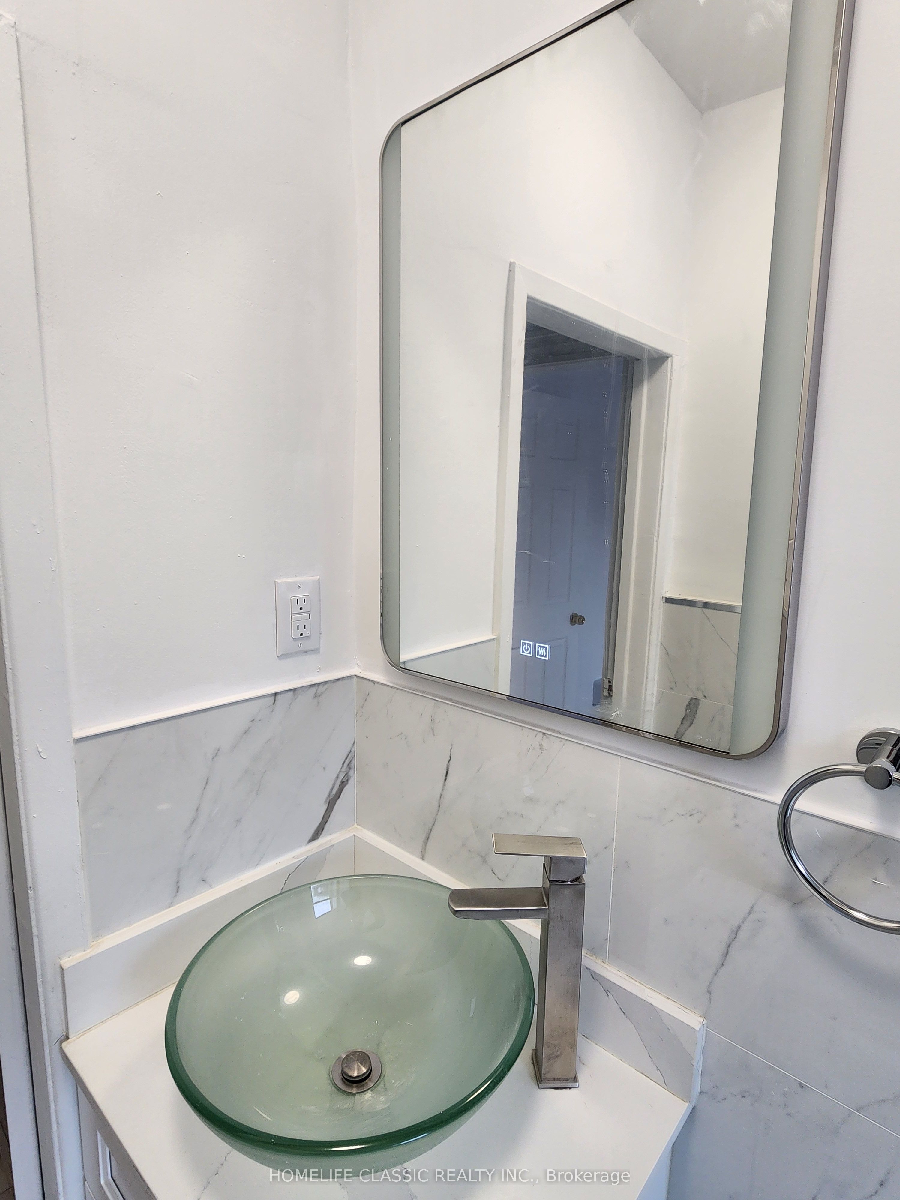 Unit 2 - 498 King Street E, Toronto 5