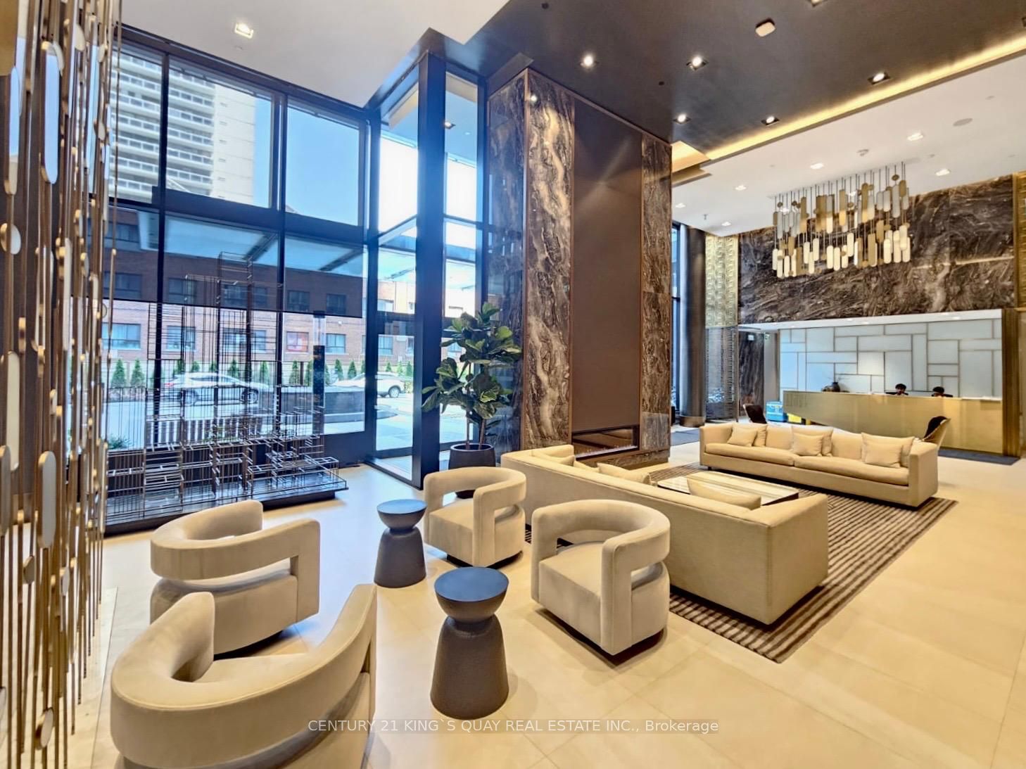 Unit 518 - 117 Broadway Avenue, Toronto 4