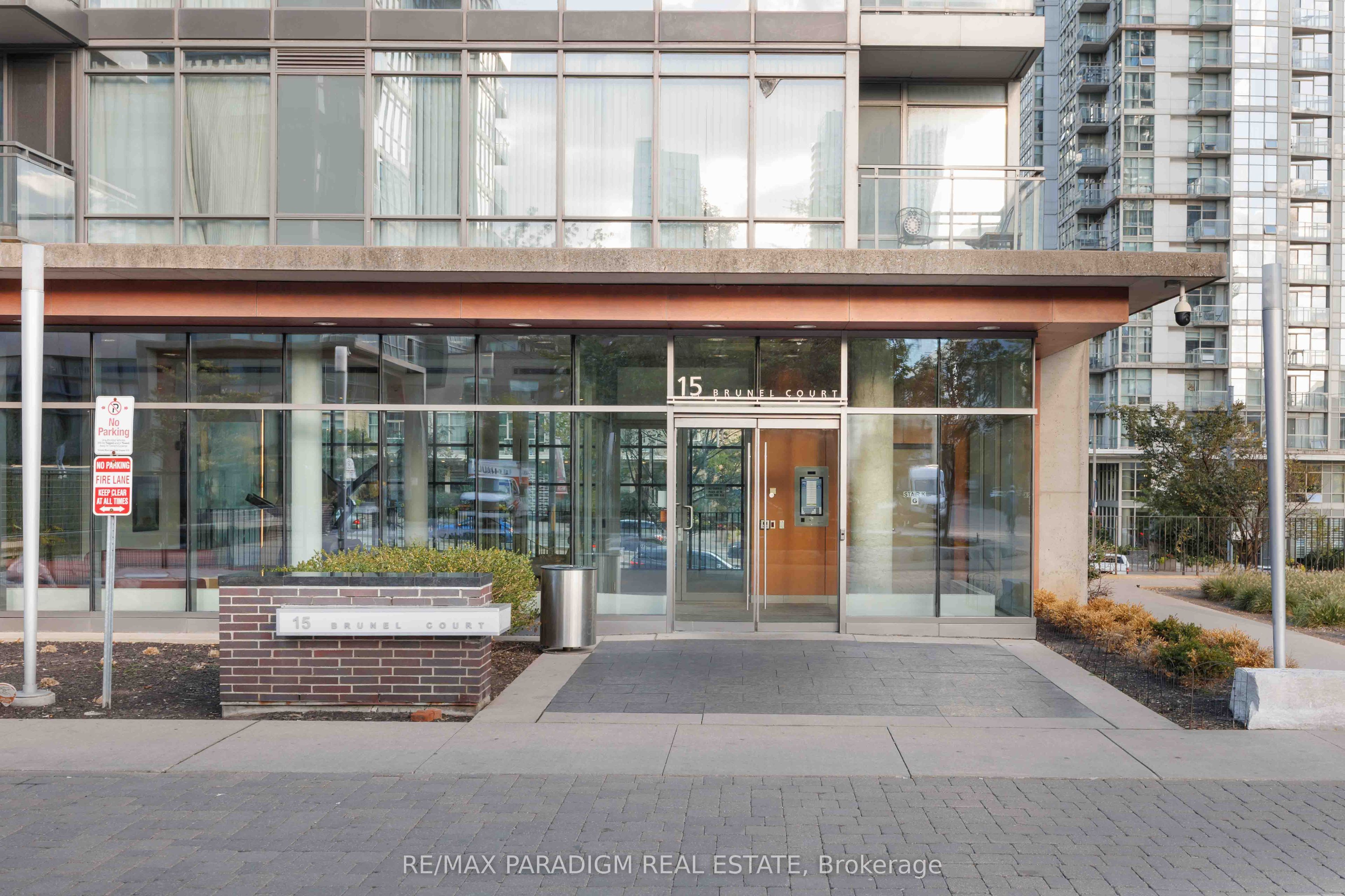 Unit 326 - 15 Brunel Court, Toronto 2