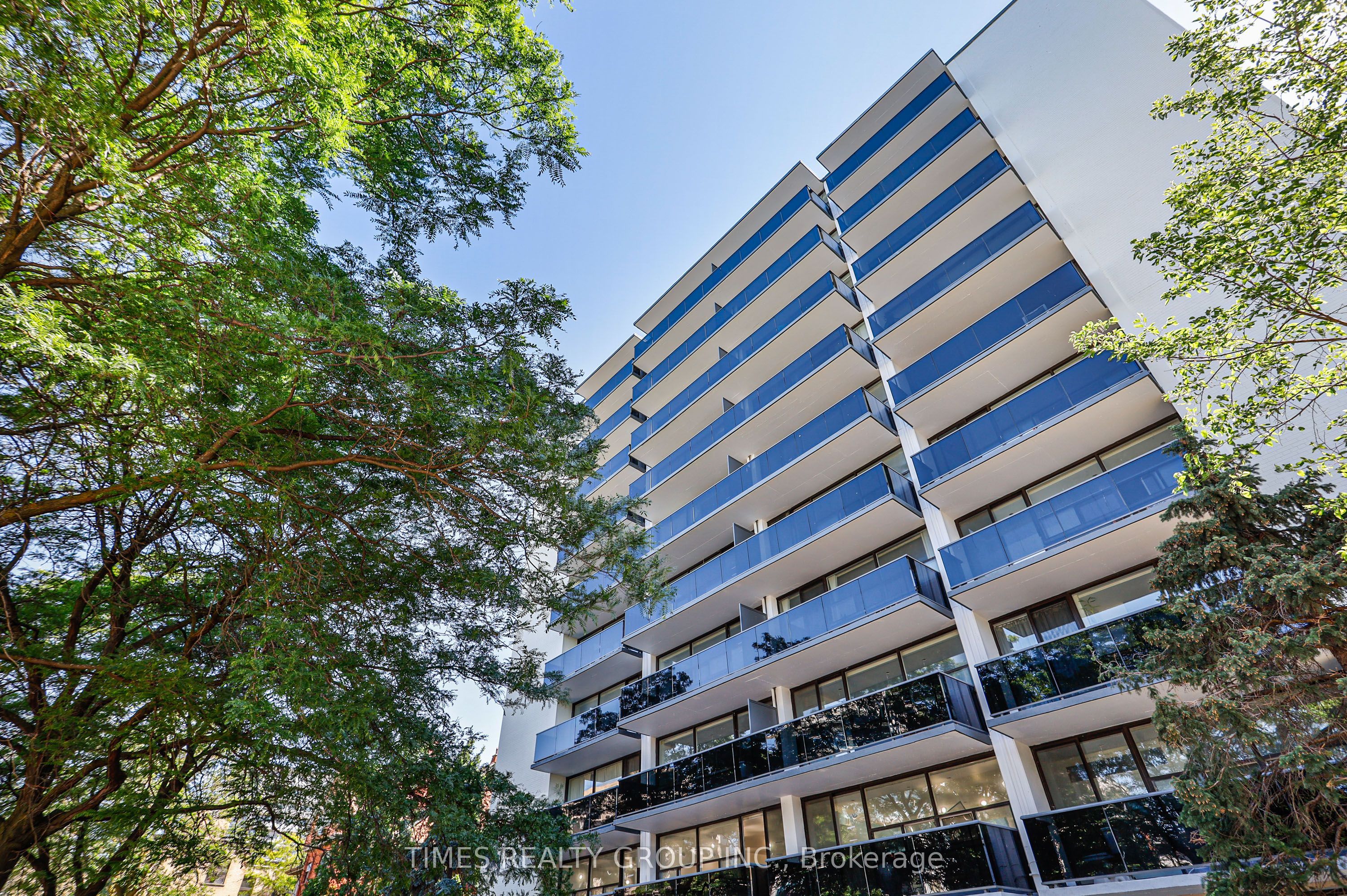 Unit 906 - 15 Walmer Road, Toronto 5