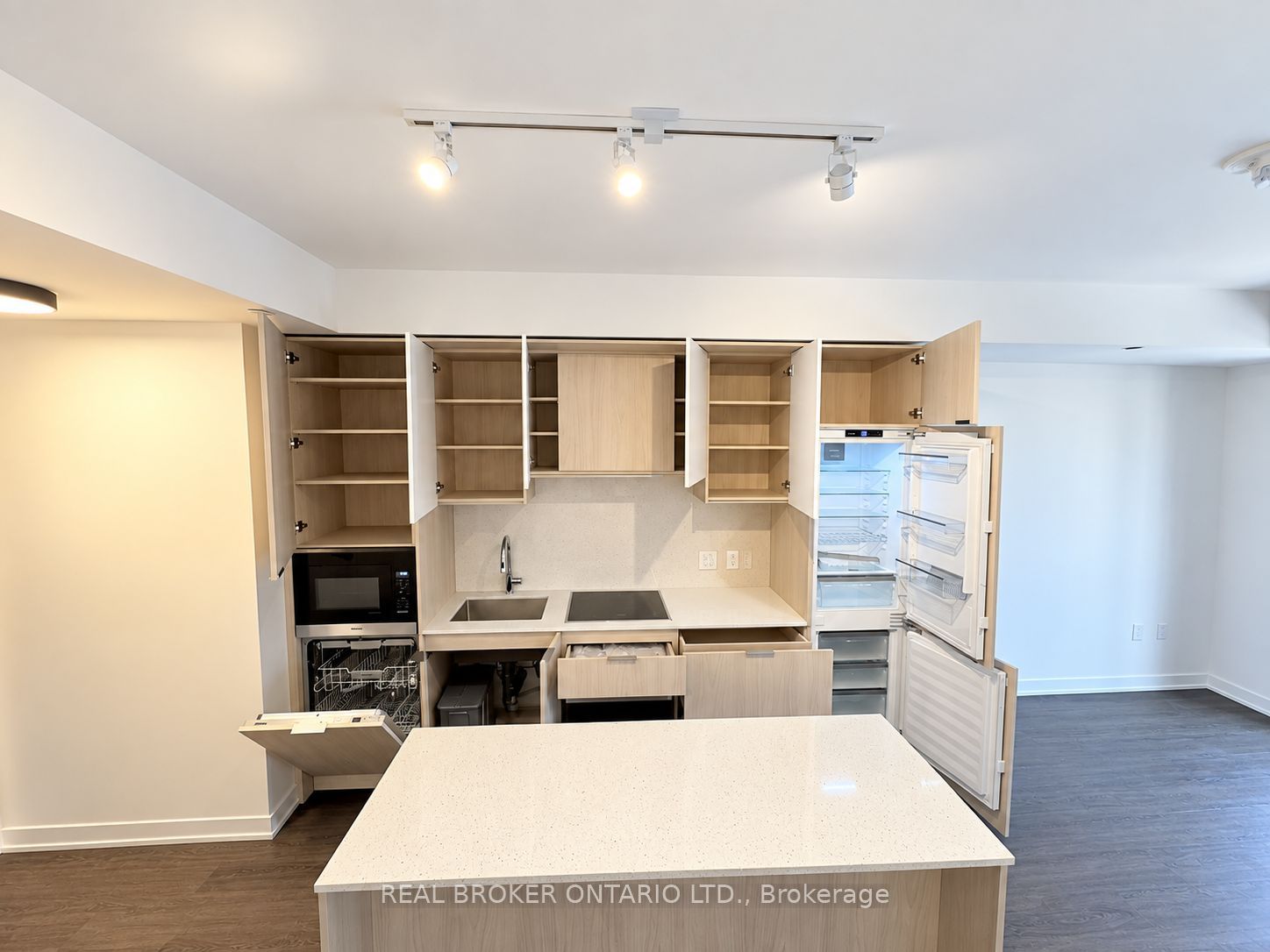 Unit 507 - 123 Portland Street, Toronto 4