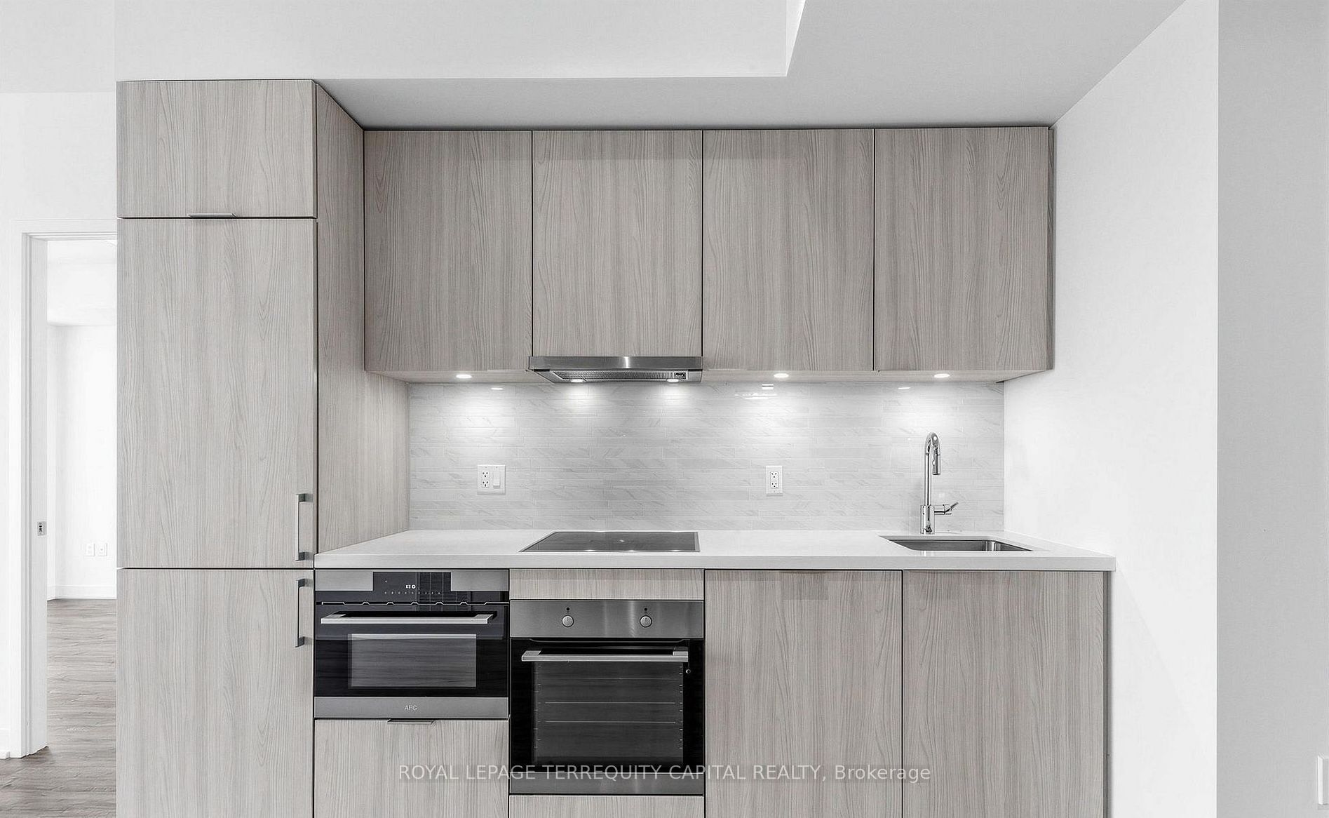 Unit 1901 - 15 Queens Quay E, Toronto 3