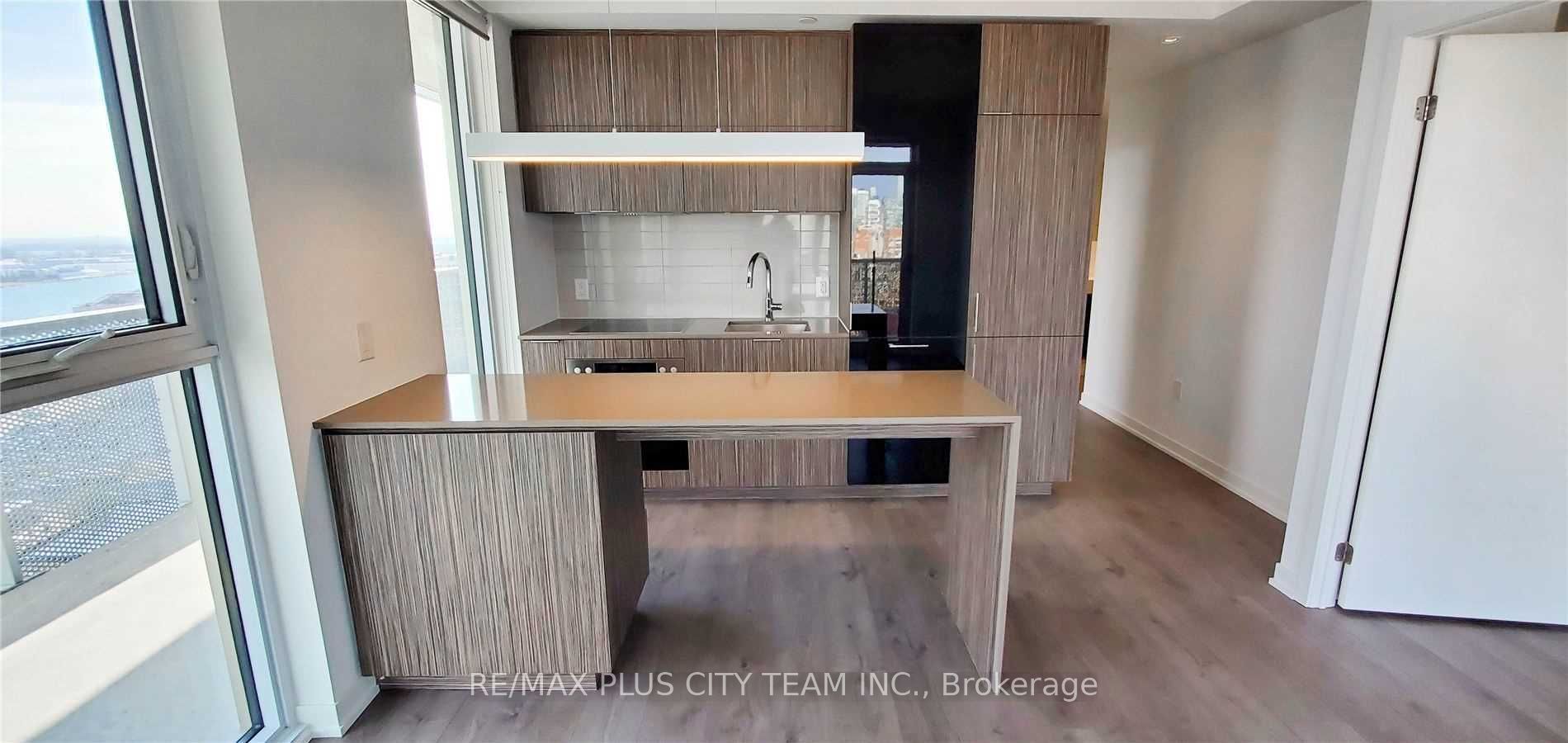 Unit 1510 - 20 Richardson Street, Toronto 5