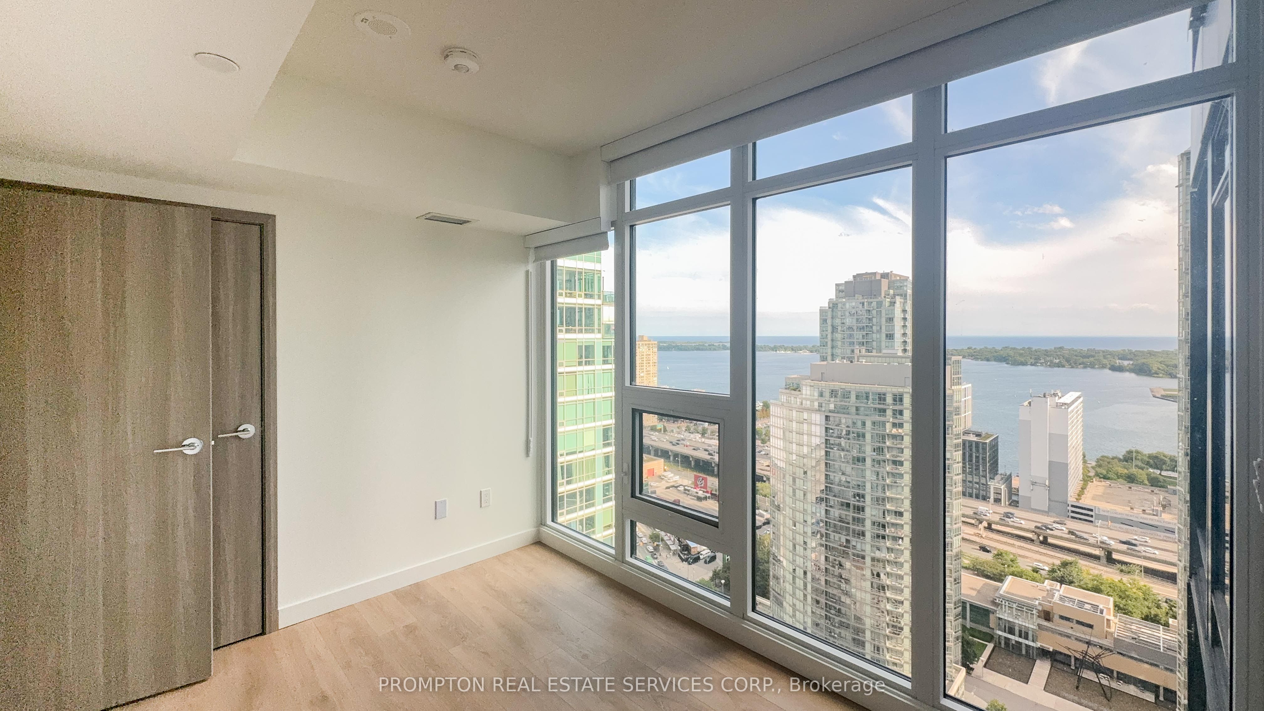 Unit 3205 - 1 Concord Cityplace Way, Toronto 5