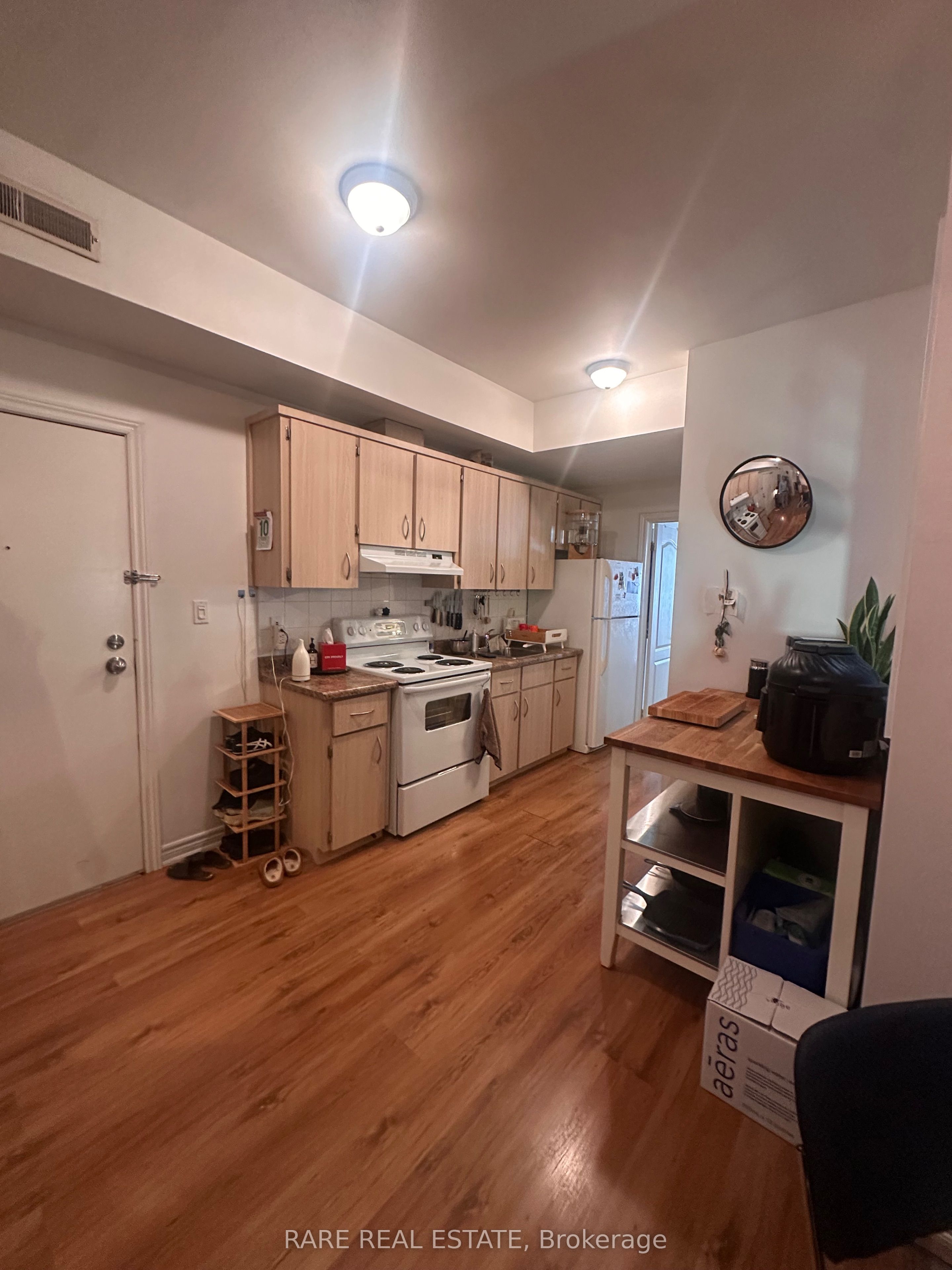 Unit 3 - 198 Augusta Avenue, Toronto 2