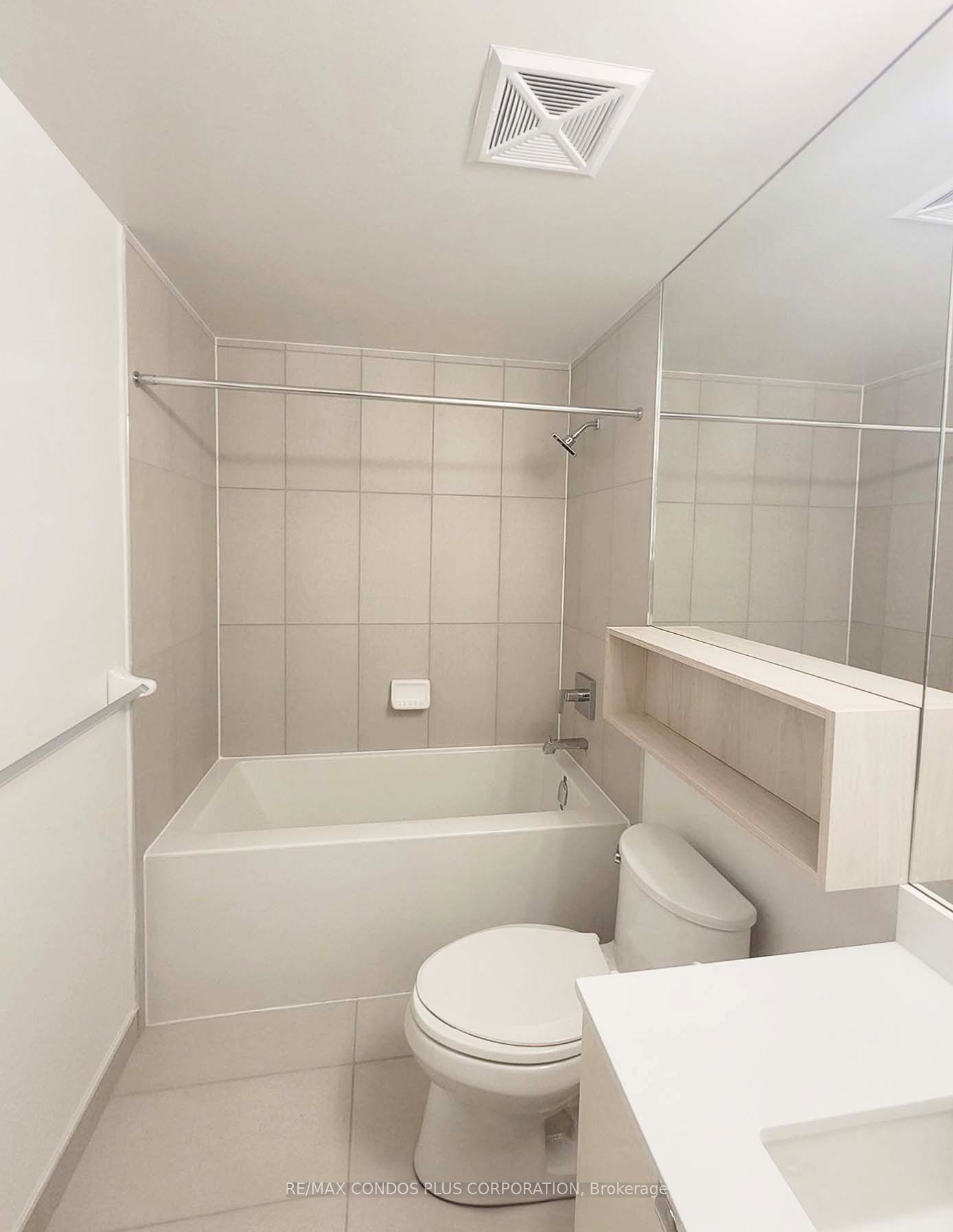 Unit 946 - 121 Lower Sherbourne Street, Toronto 5