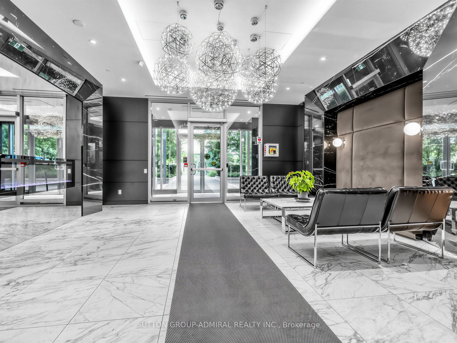 Unit 447 - 31 Tippett Road, North York 2