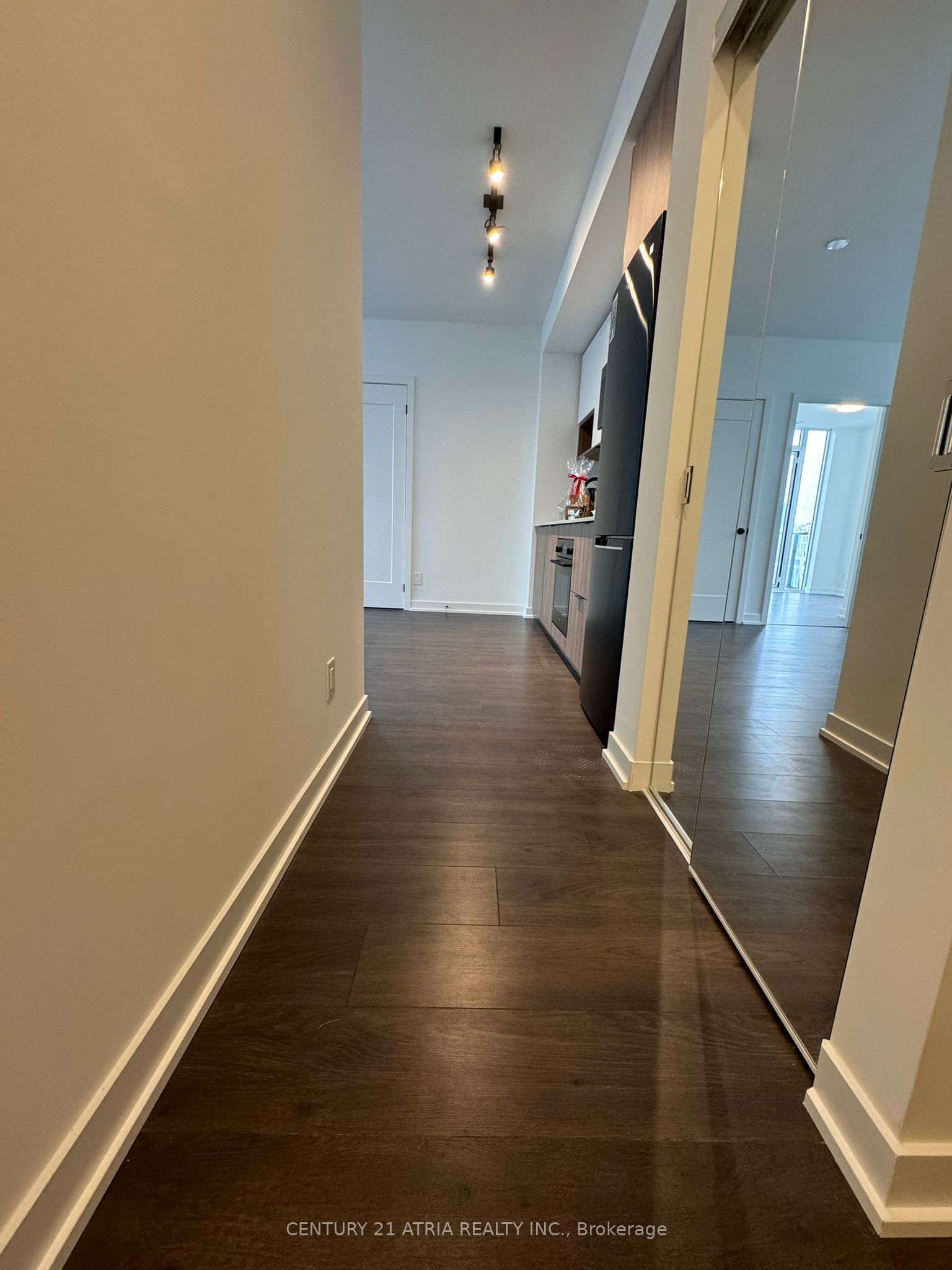 Unit 1119 - 5 Defries Street, Toronto 2