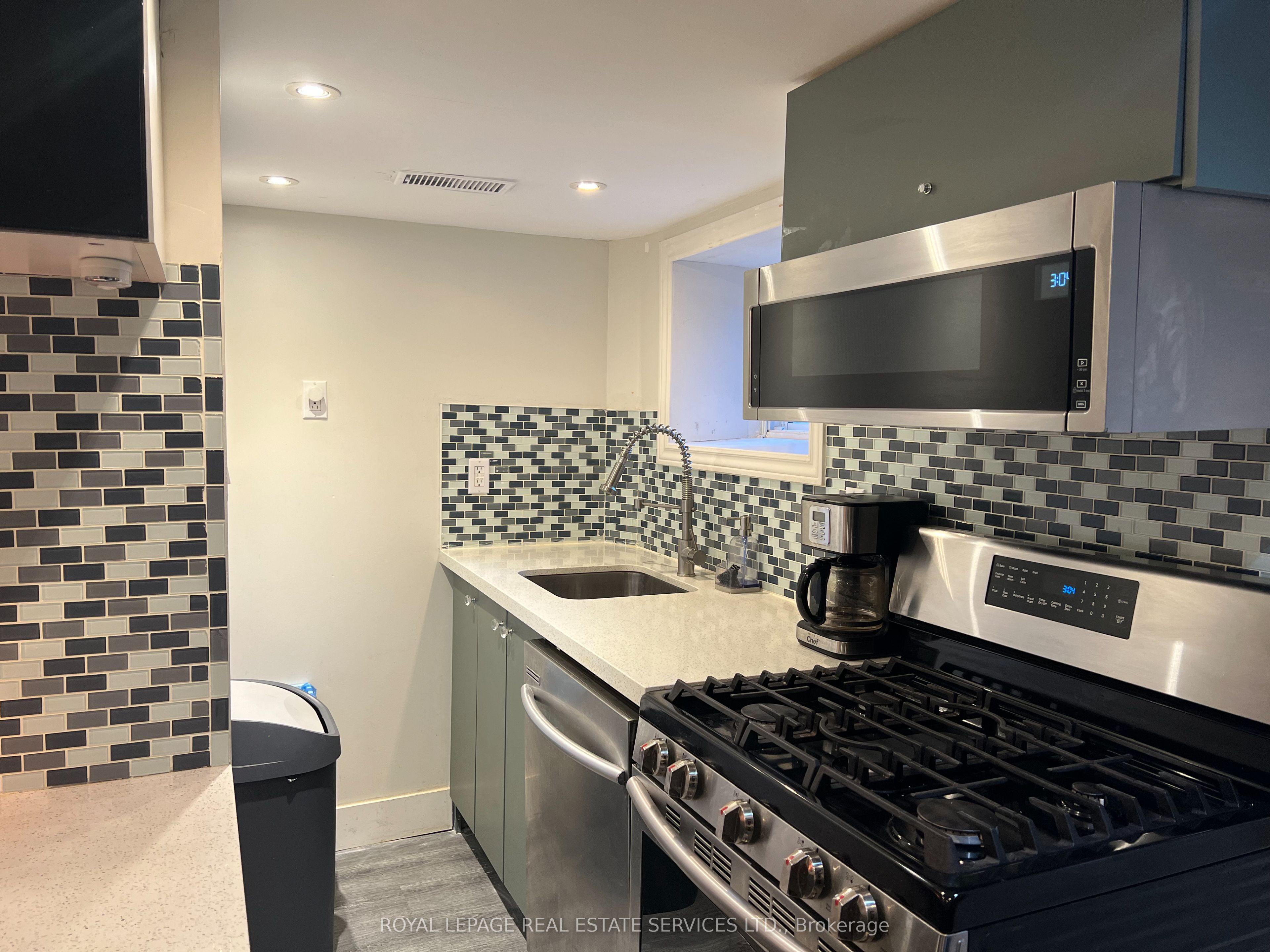Unit Lower - 263 Grace Street, Toronto 3