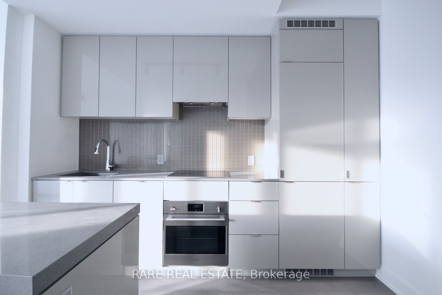 Unit 1901 - 7 Grenville Street, Toronto 2