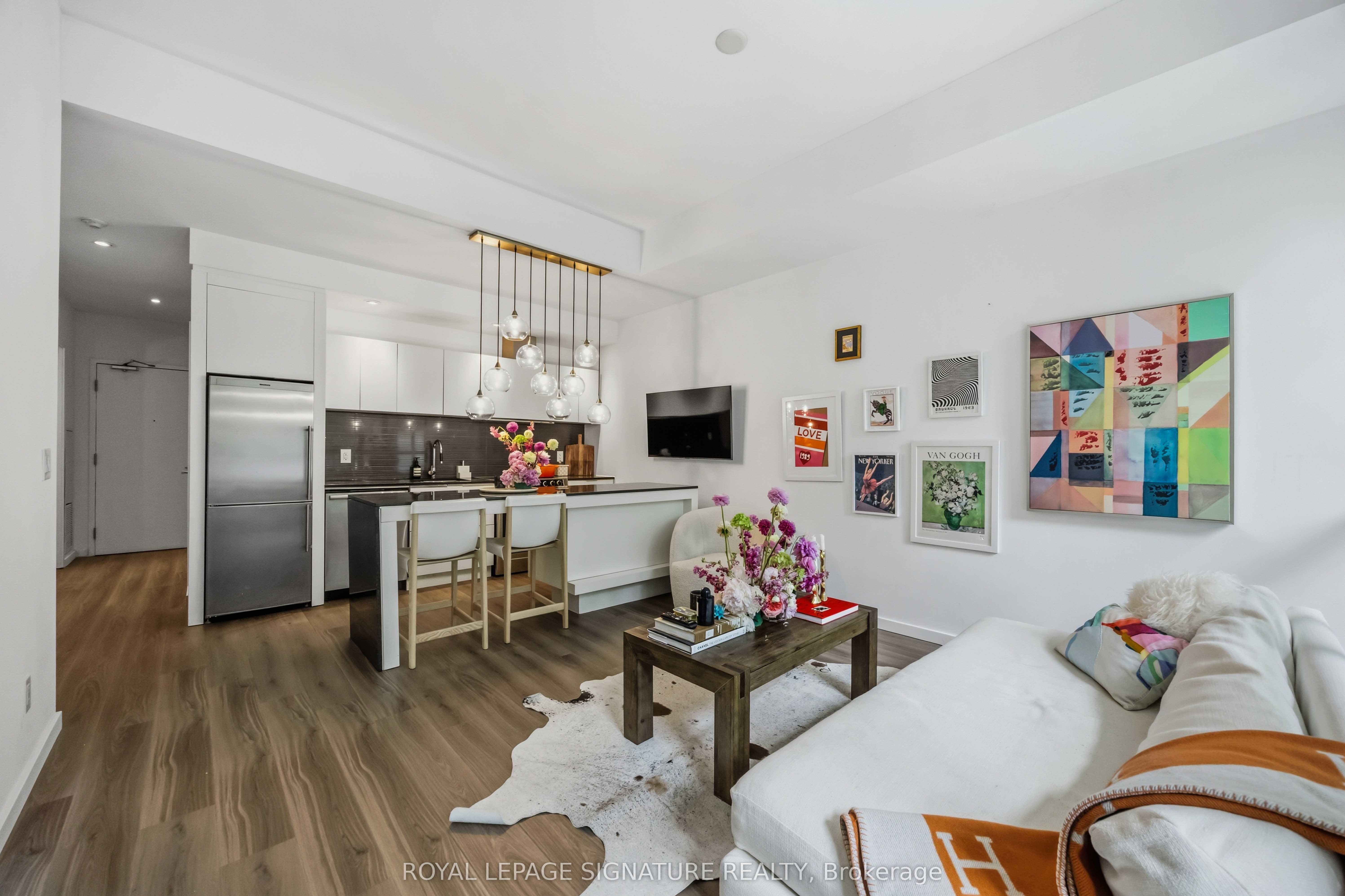 Unit 202 - 8 Charlotte Street, Toronto 2