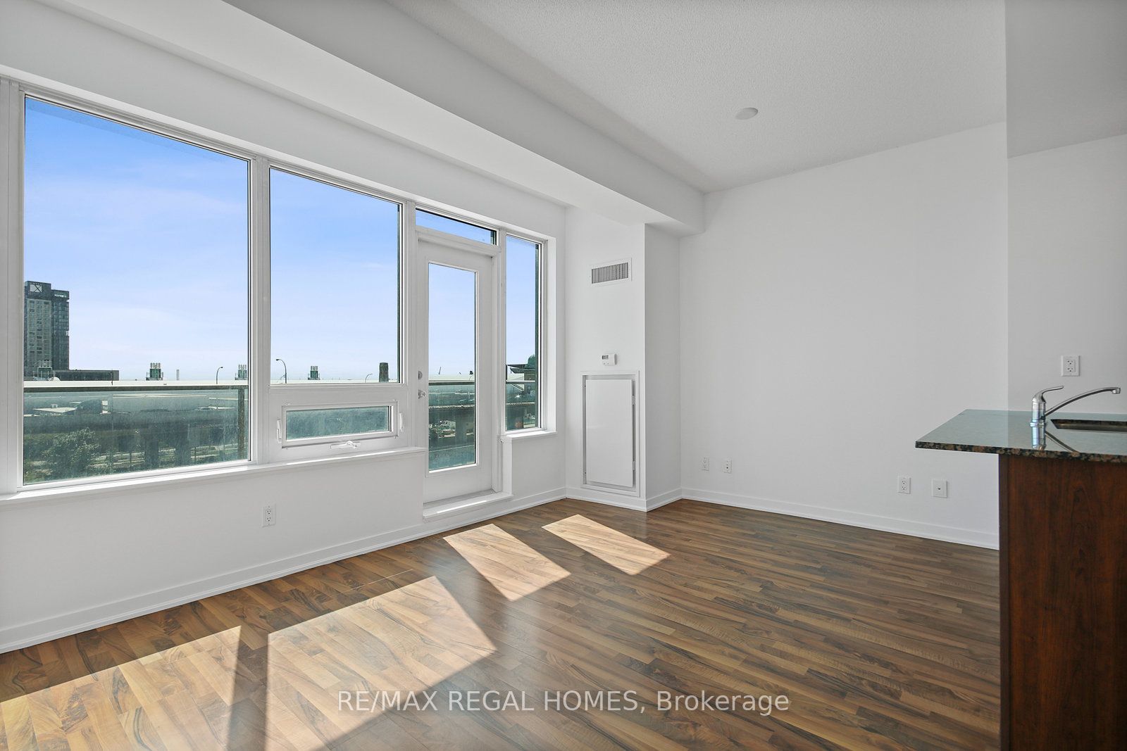 Unit 514 - 55 East Liberty Street, Toronto 4