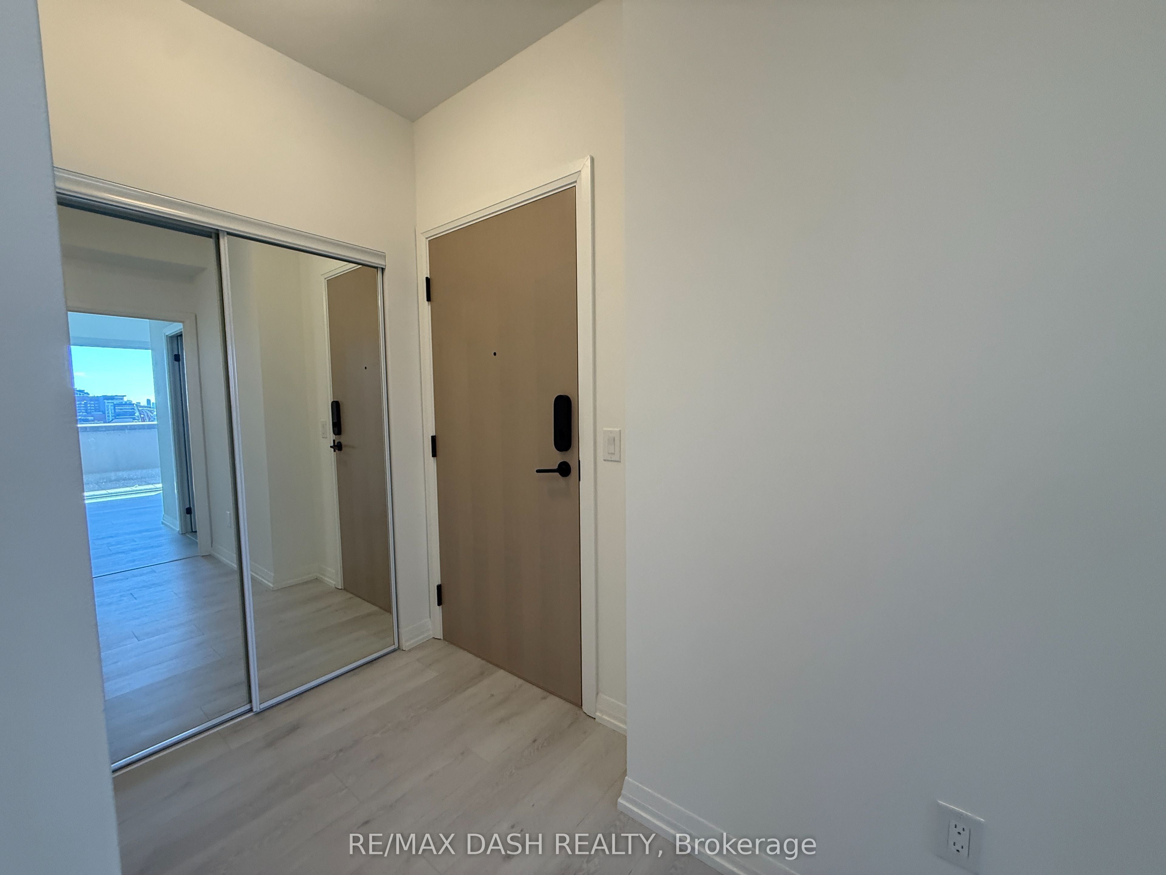 Unit 512 - 280 Dundas Street W, Toronto 2