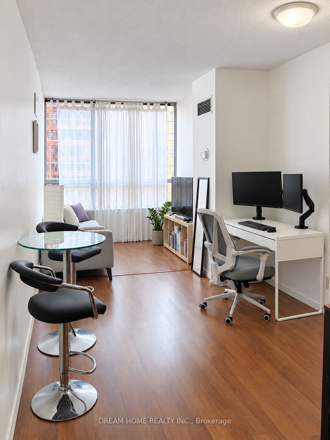Unit 1505 - 717 Bay Street, Toronto 4