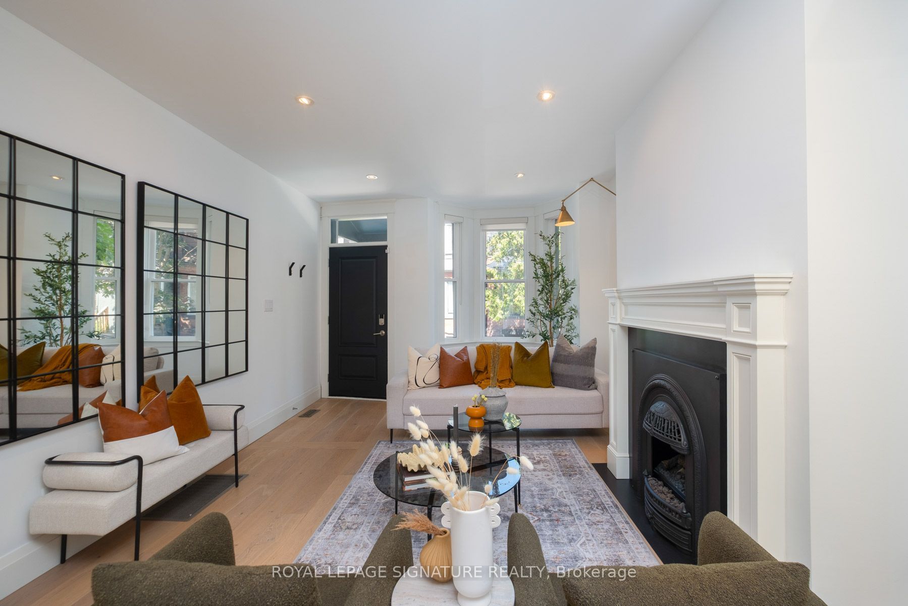 40 Bright Street, Toronto 4