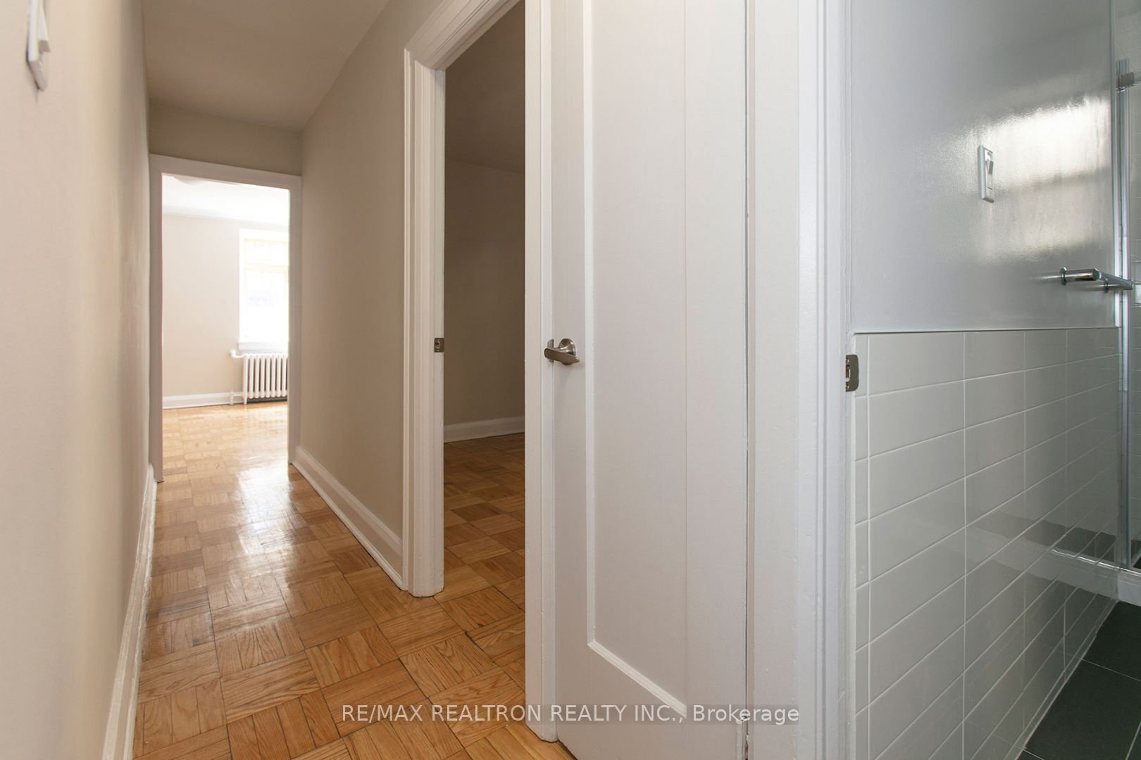 Unit 621 - 398 Avenue Road, Toronto 4