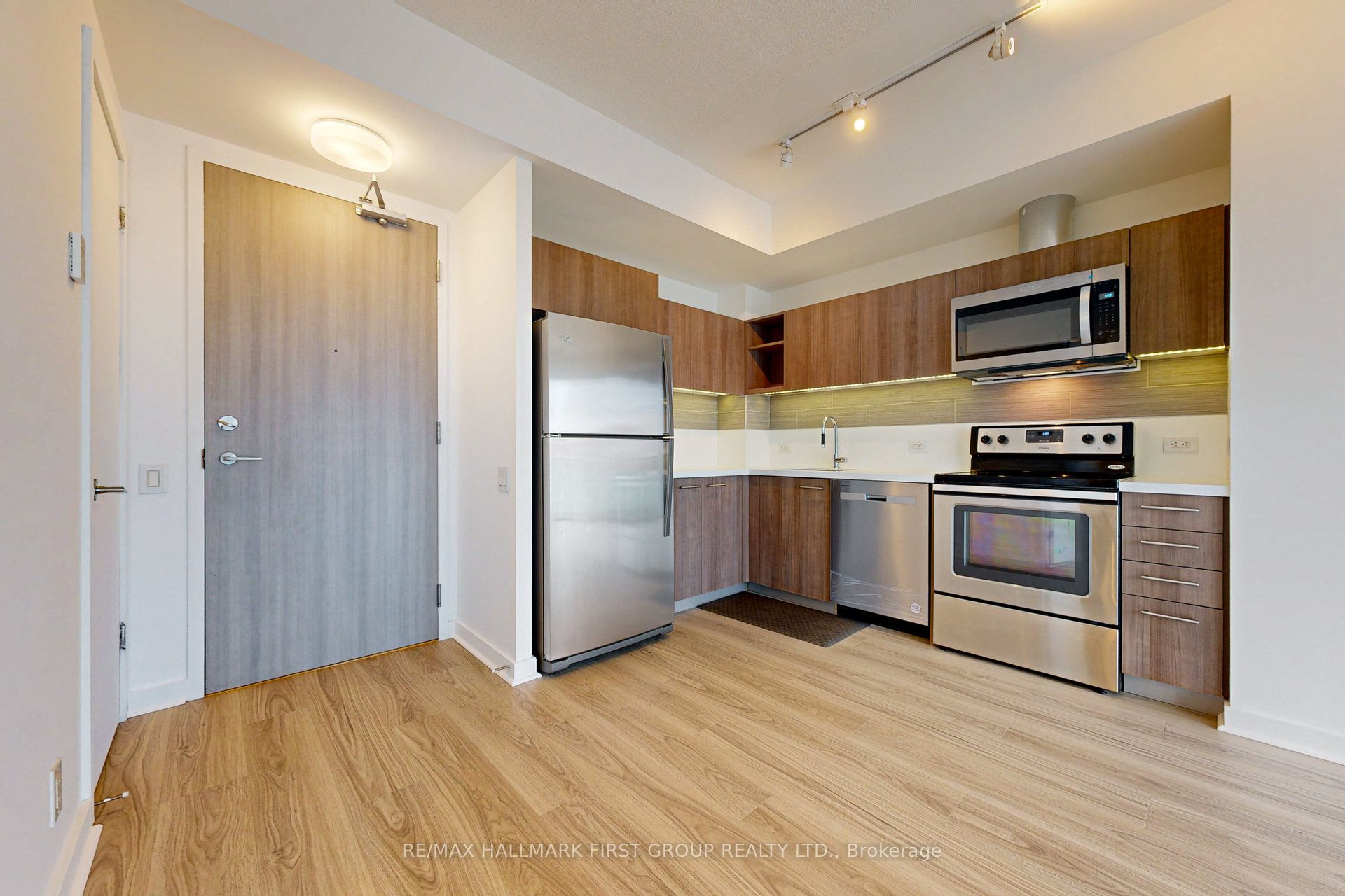 Unit 1304 - 390 Cherry Street, Toronto 4