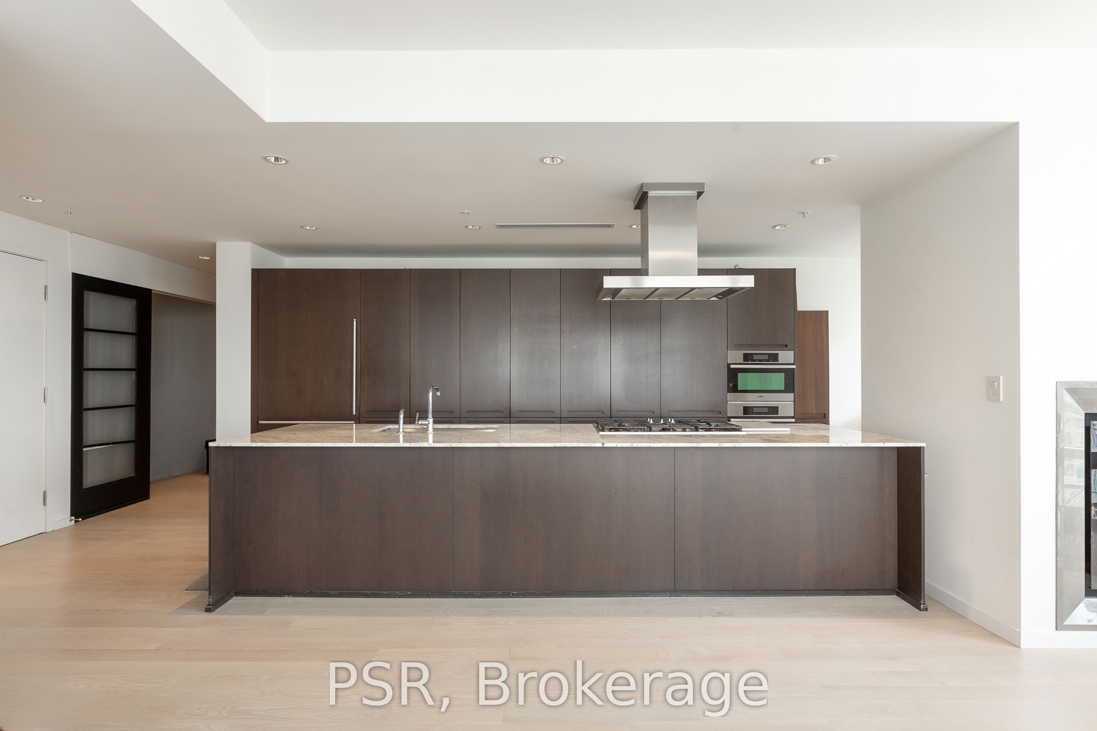 Unit 3505 - 180 University Avenue, Toronto 5