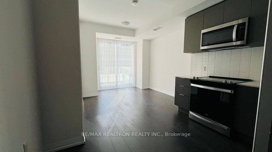 Unit 702 - 25 Holly Street, Toronto 5
