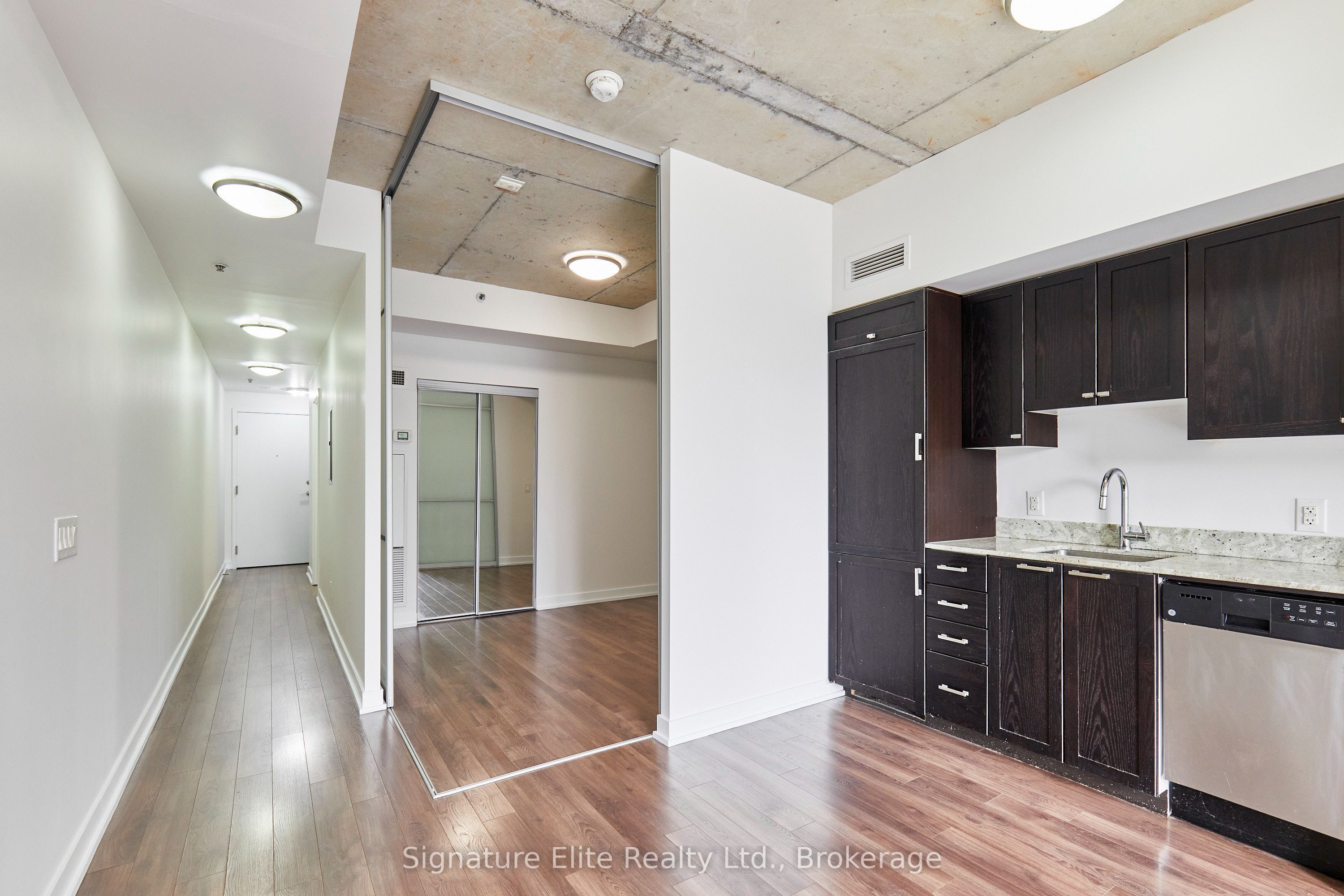 Unit 203 - 707 Dovercourt Road, Toronto 2