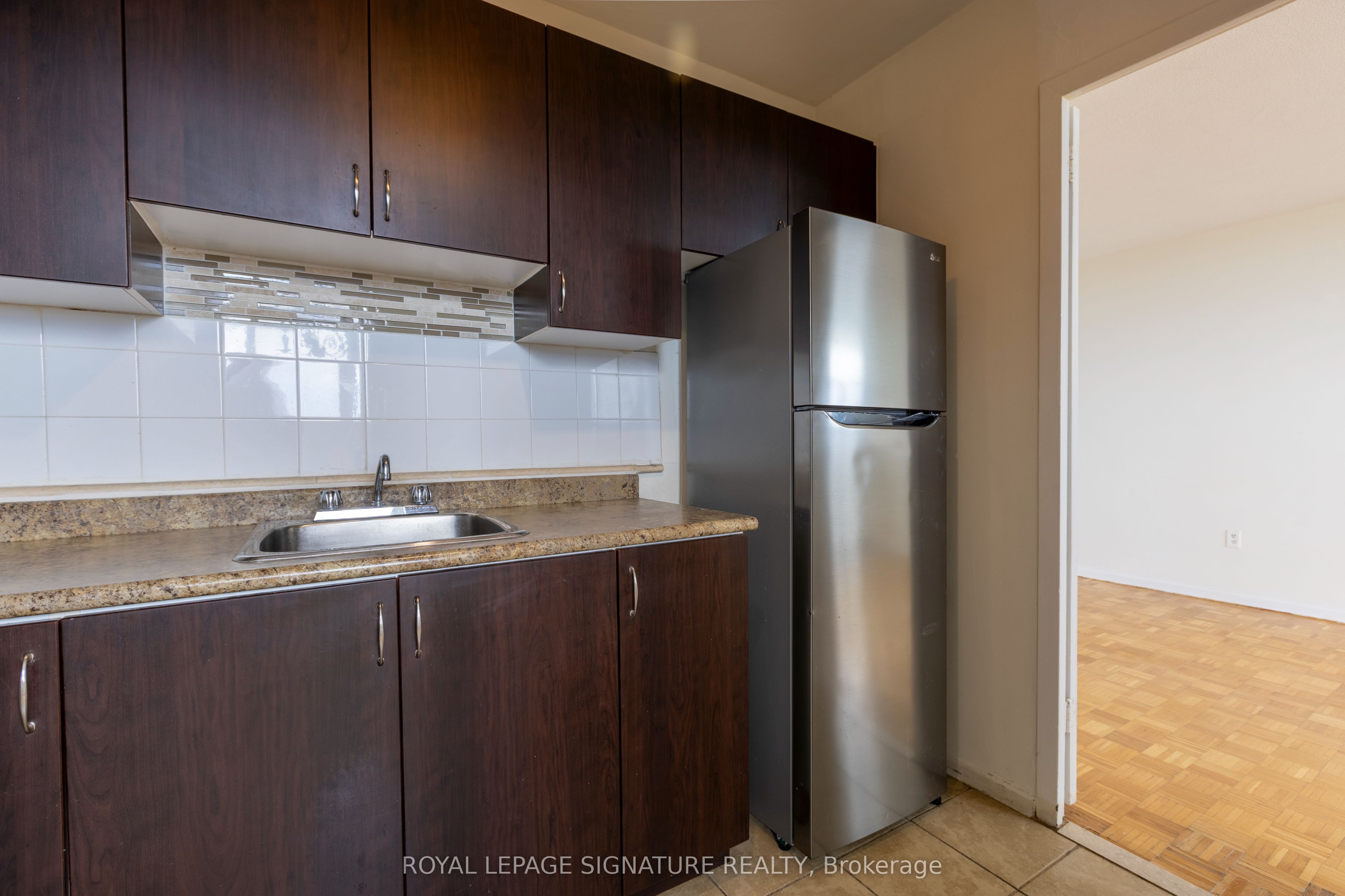 Unit 1808 - 161 Oakwood Avenue, Toronto 4