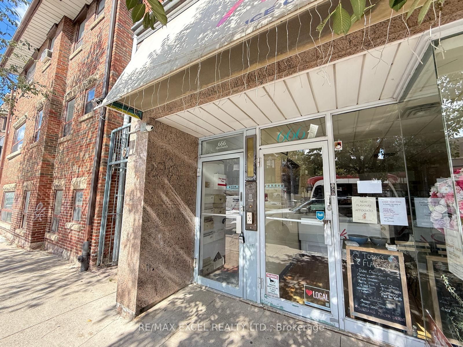 Unit 304 - 666 St Clair Avenue, Toronto 2
