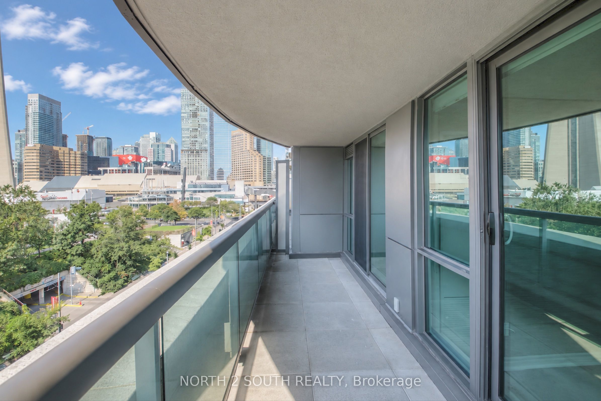 Unit 712 - 25 Lower Simcoe Street, Toronto 3