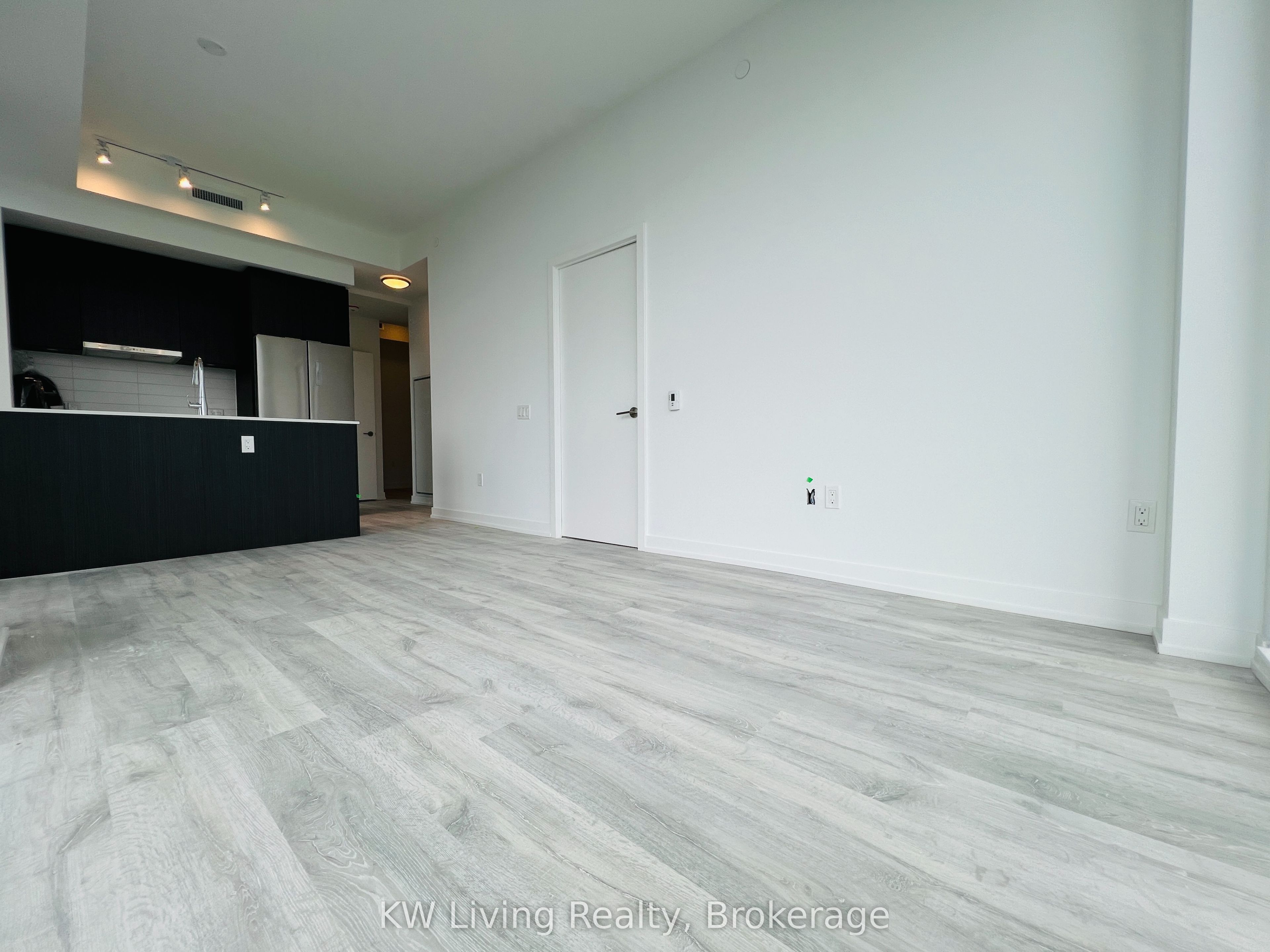 Unit 3205 - 7 Golden Lion Heights, North York 3