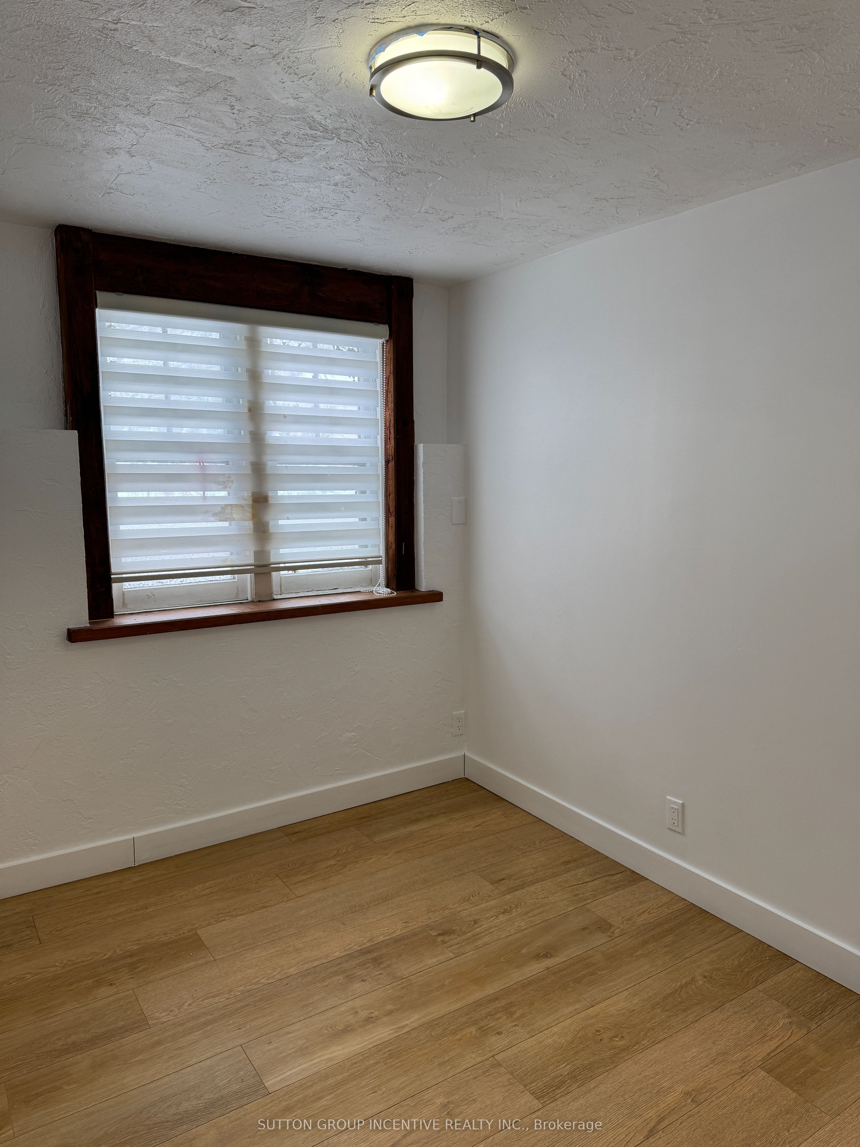 Unit Lower 2 - 233 Ellerslie Avenue, North York 5