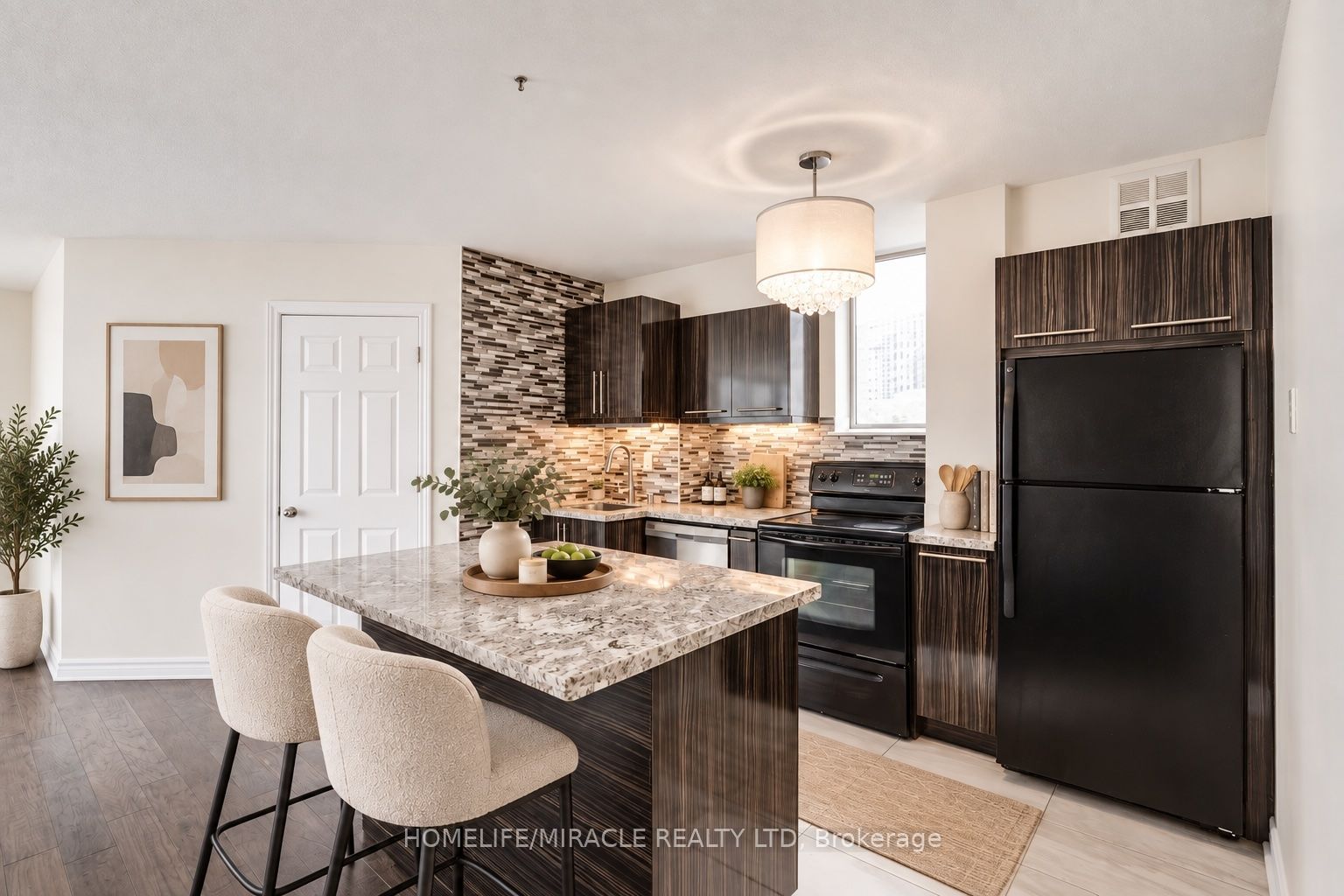 Unit 605 - 95 Lombard Street, Toronto 5