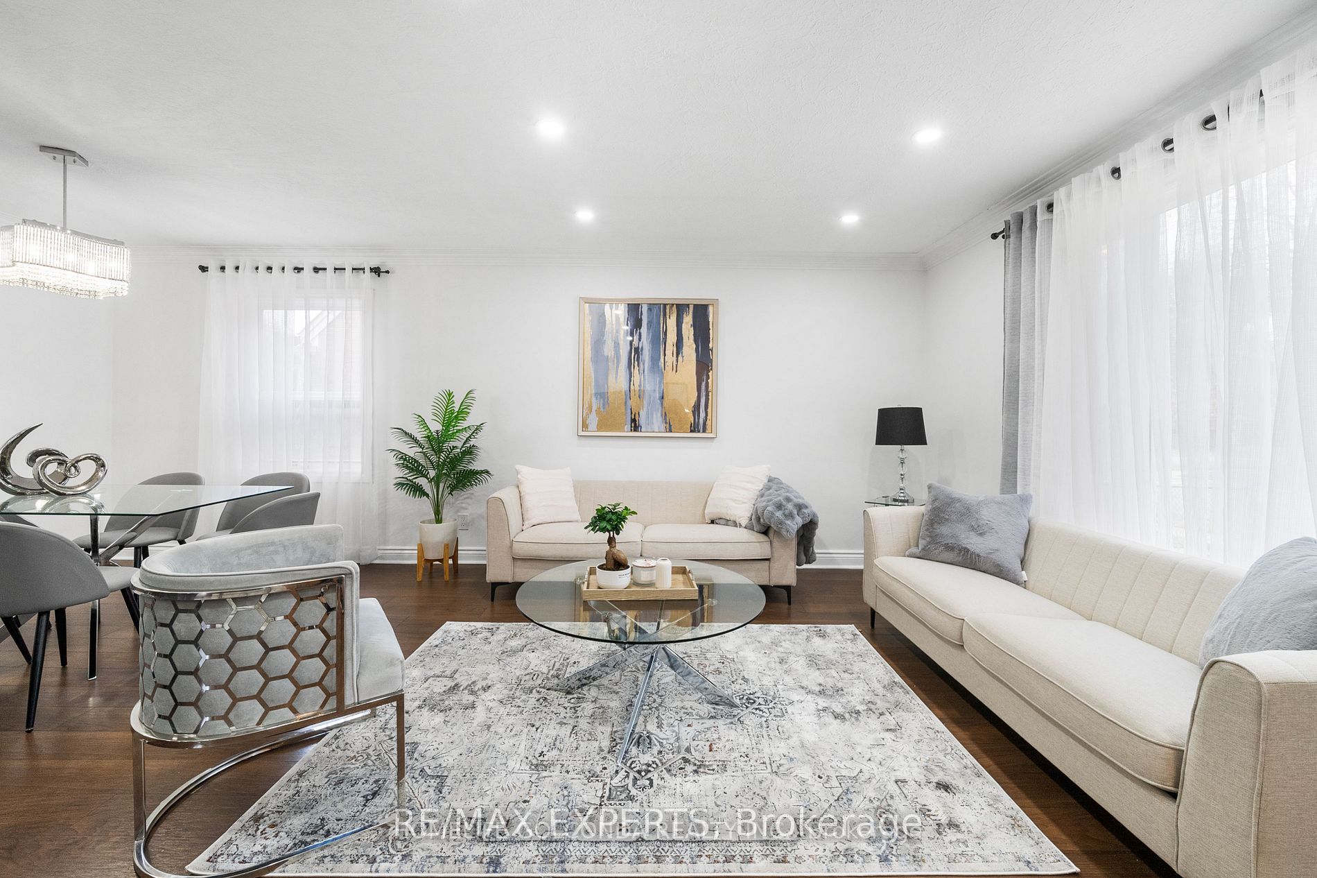 253 Bogert Avenue, North York 4