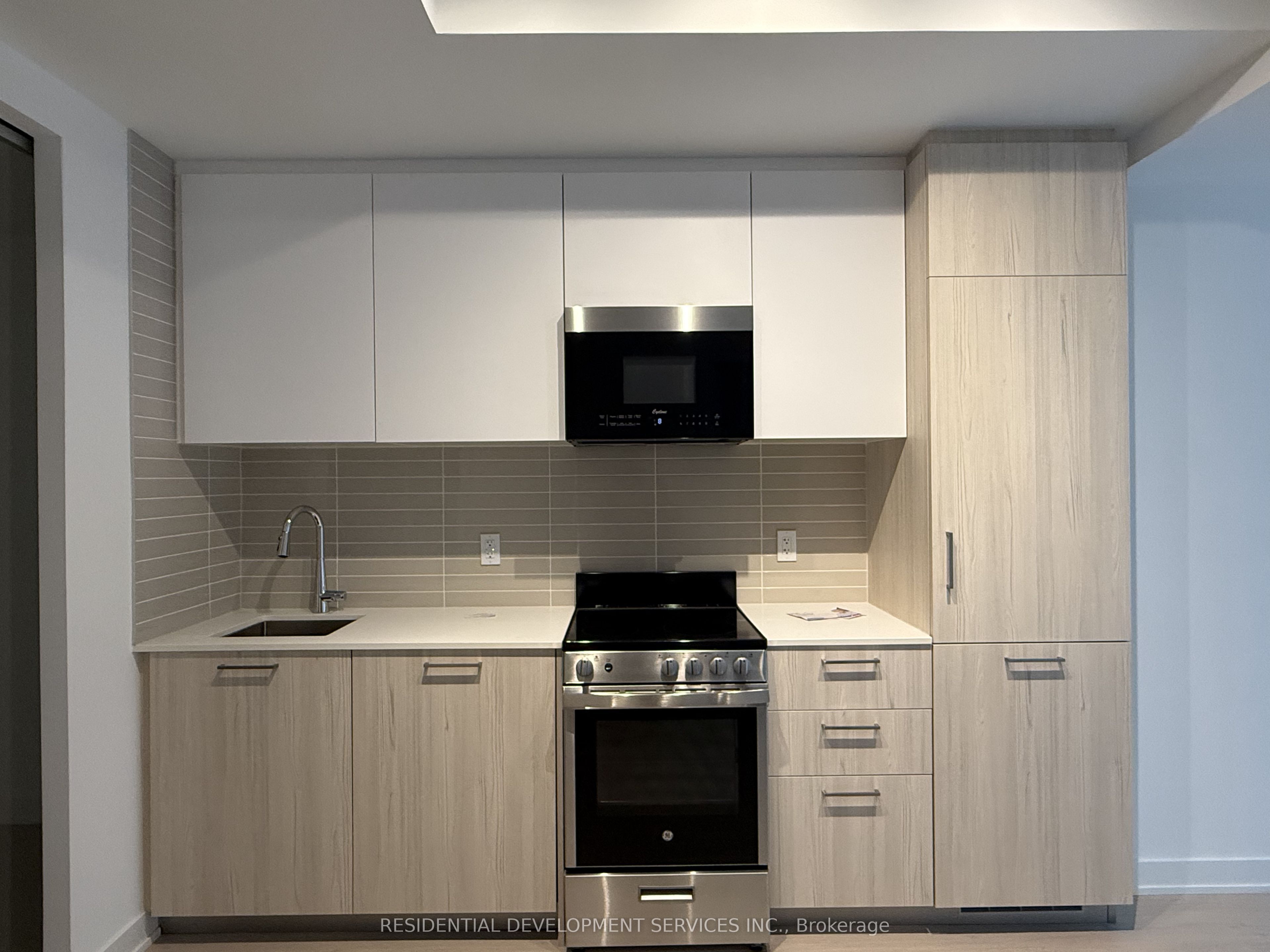 Unit 404 - 65 Mutual Street, Toronto 2