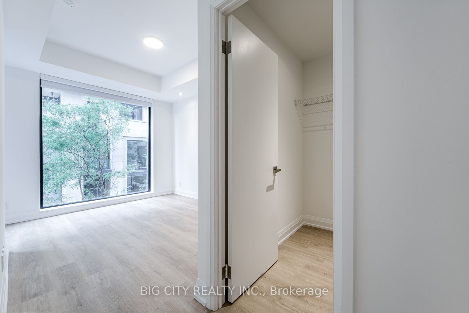 Unit M05 - 36 Brentcliffe Road, Toronto 4