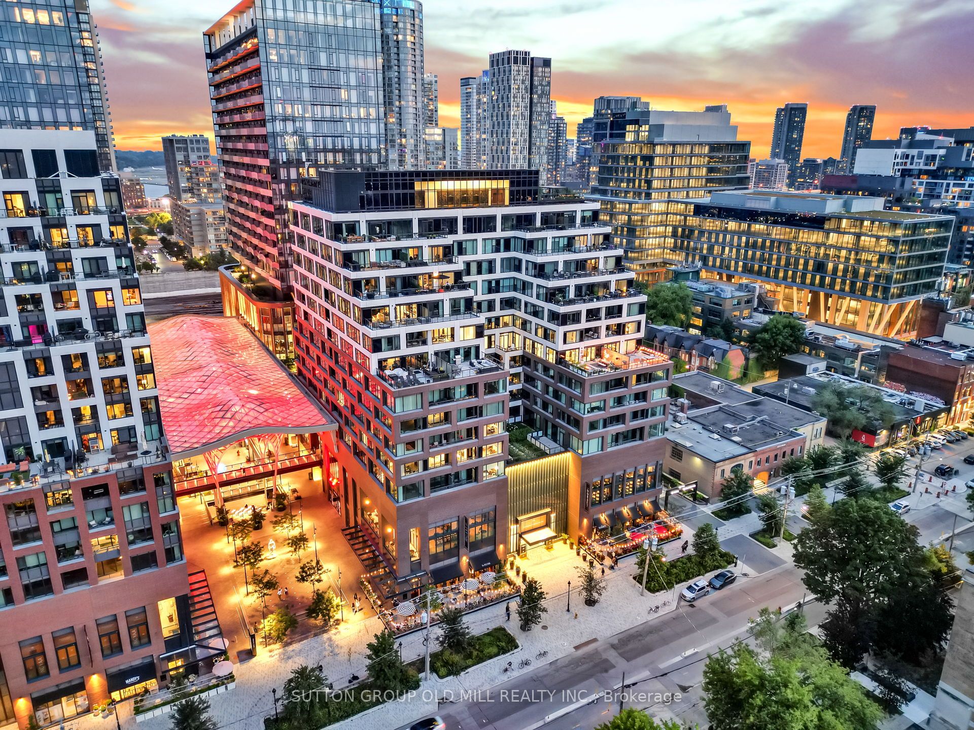 Unit 711 - 455 Wellington Street W, Toronto 2