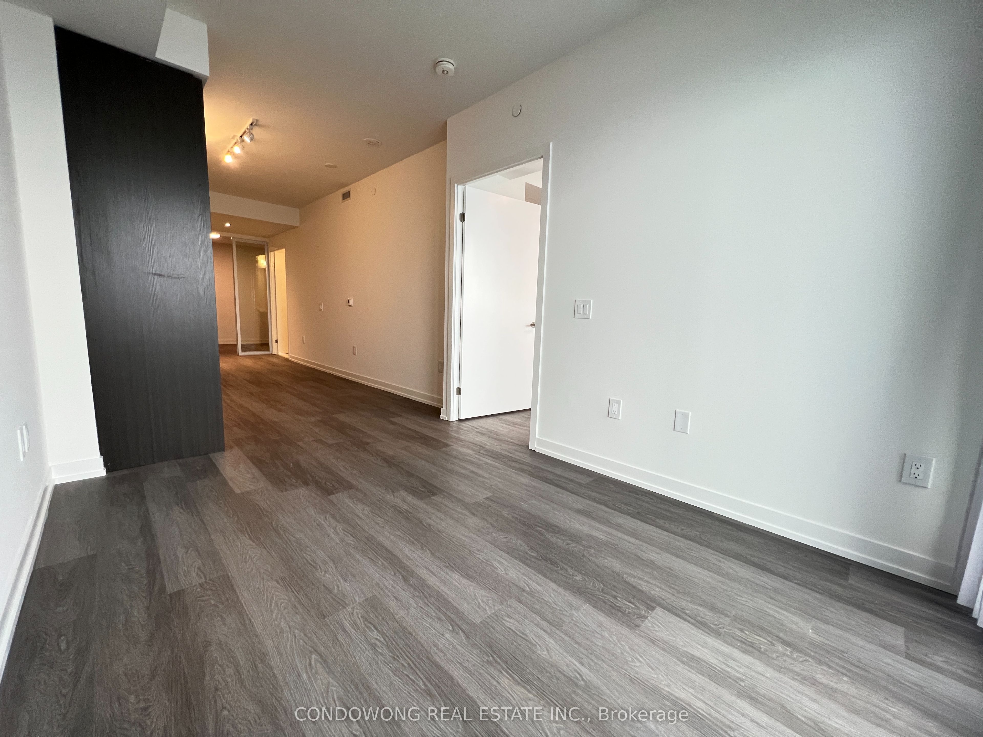 Unit 7510 - 55 Cooper Street, Toronto 5