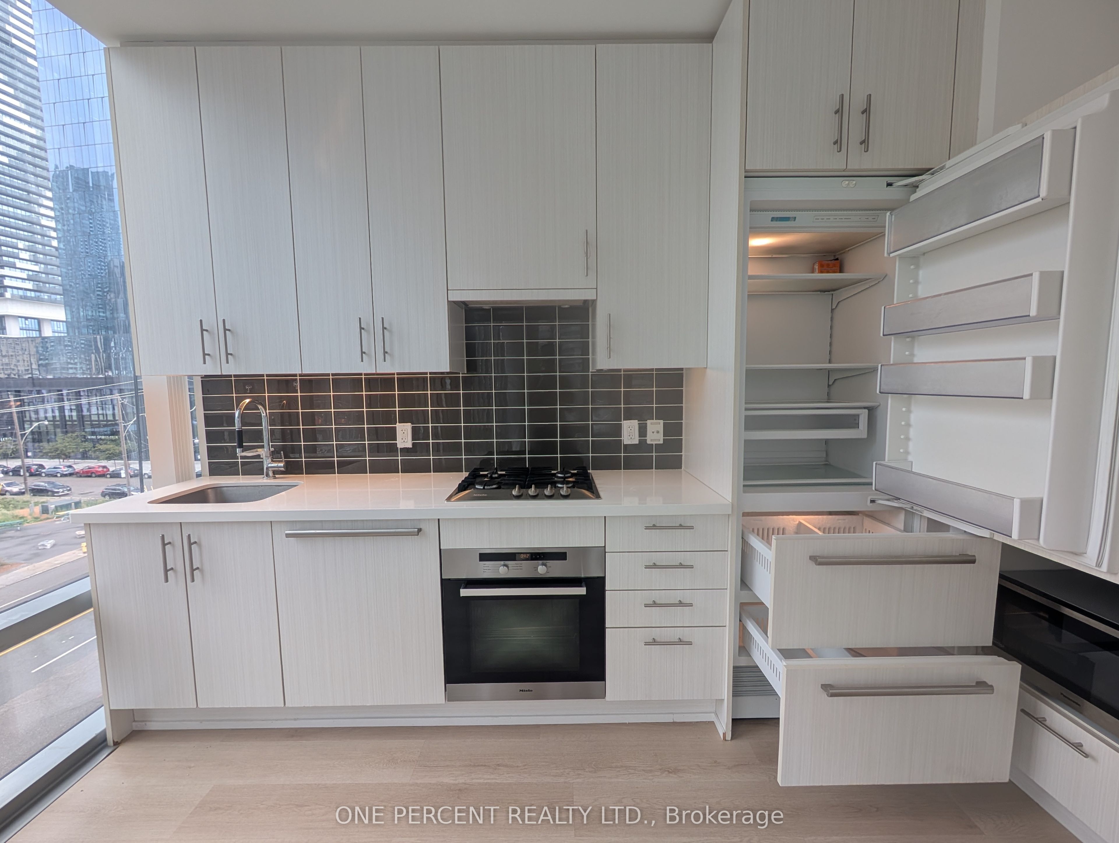 Unit 441 - 39 Queens Quay E, Toronto 4