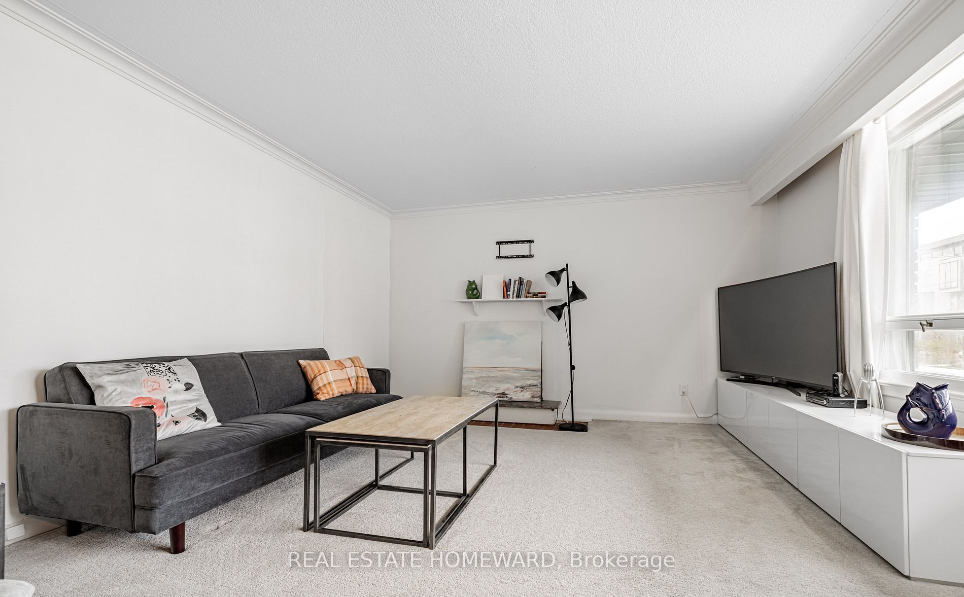 Unit MAIN - 11 Greenbriar Road, North York 2