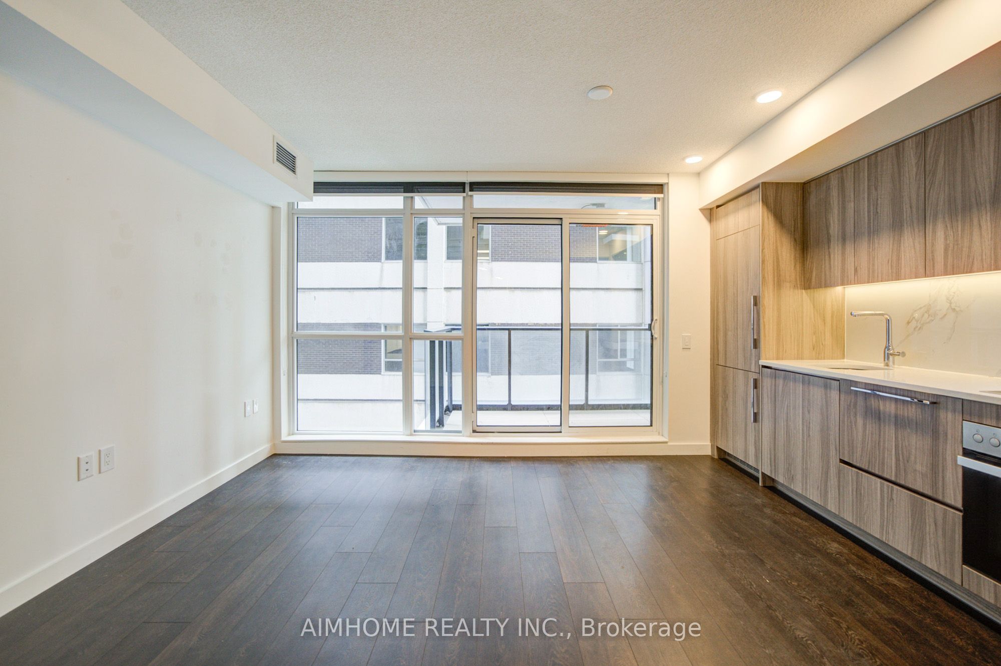 Unit 710 - 38 Widmer Street, Toronto 4