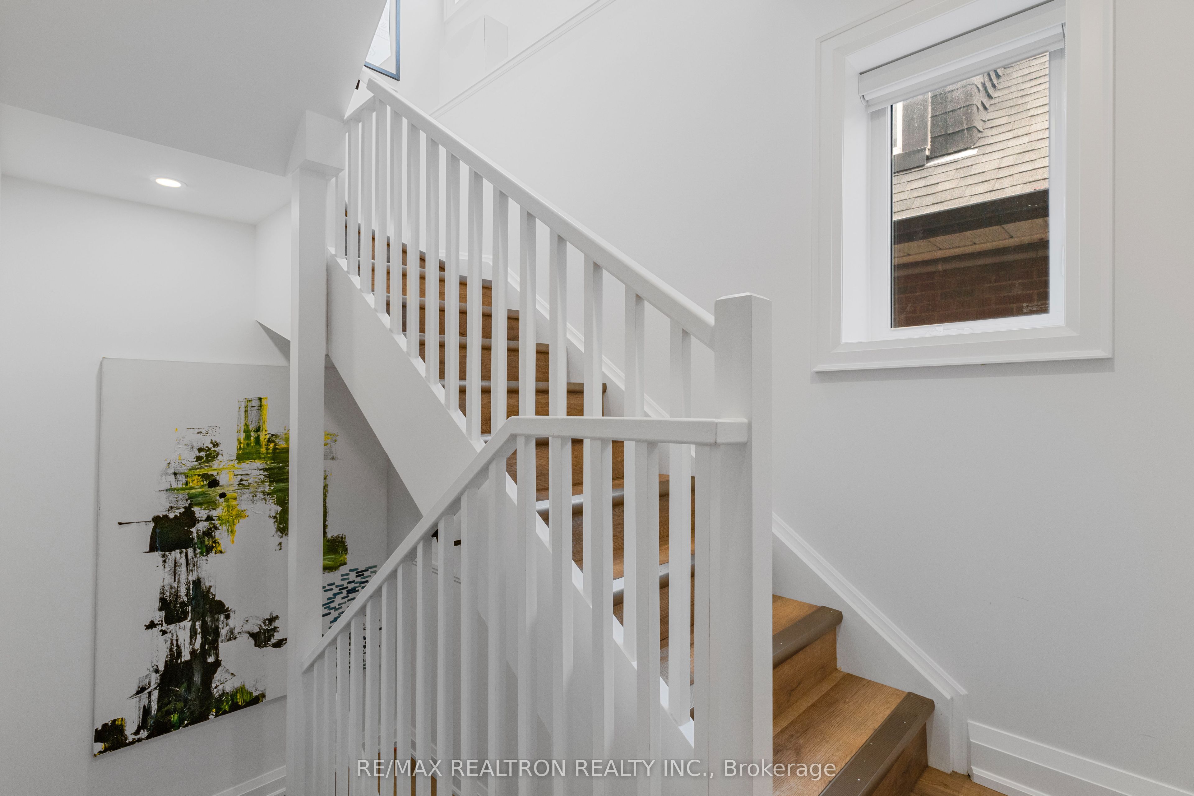 Unit Unit 3 - 887 Avenue Road, Toronto 4