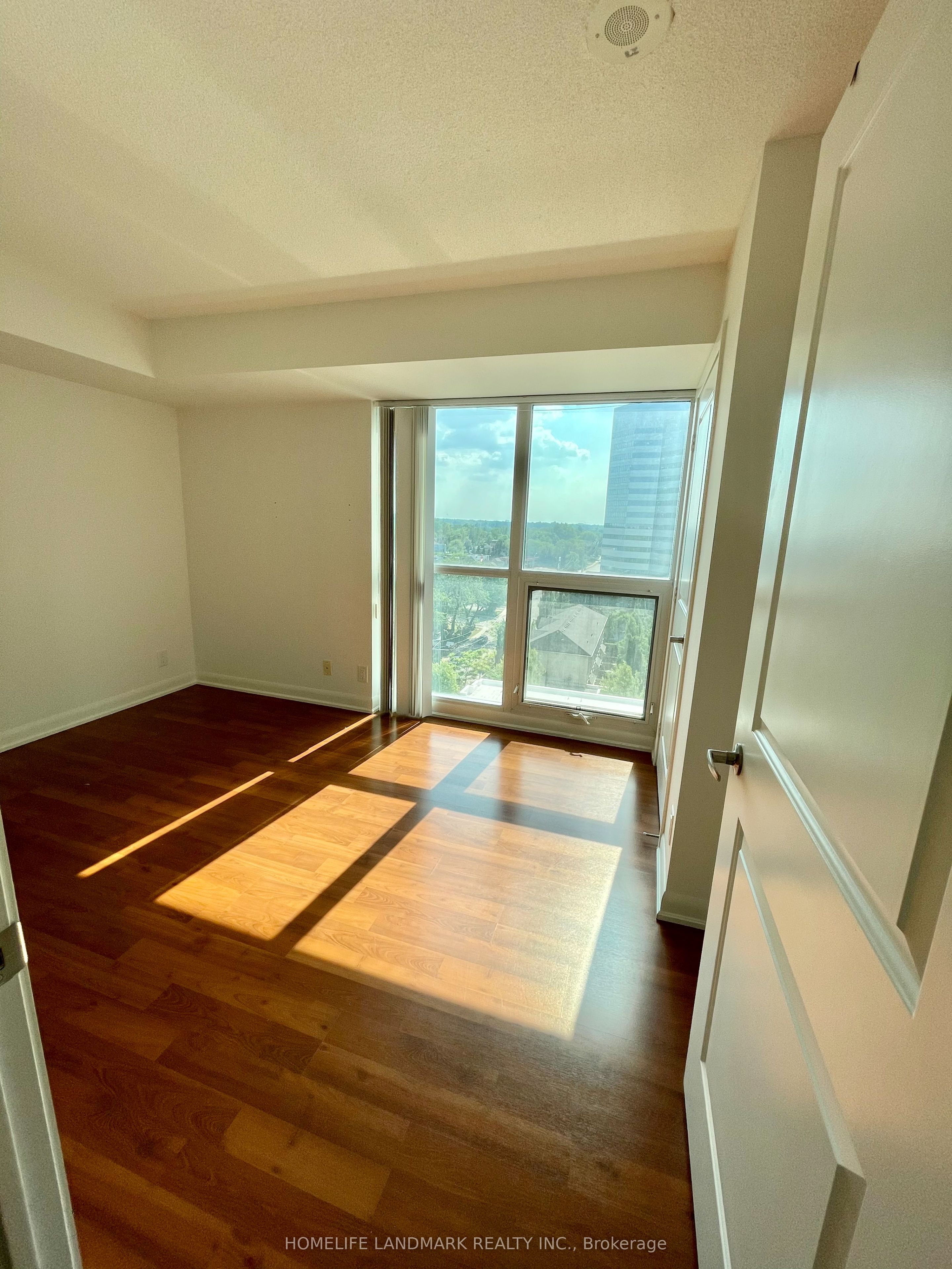 Unit 1117 - 17 Anndale Drive, North York 3