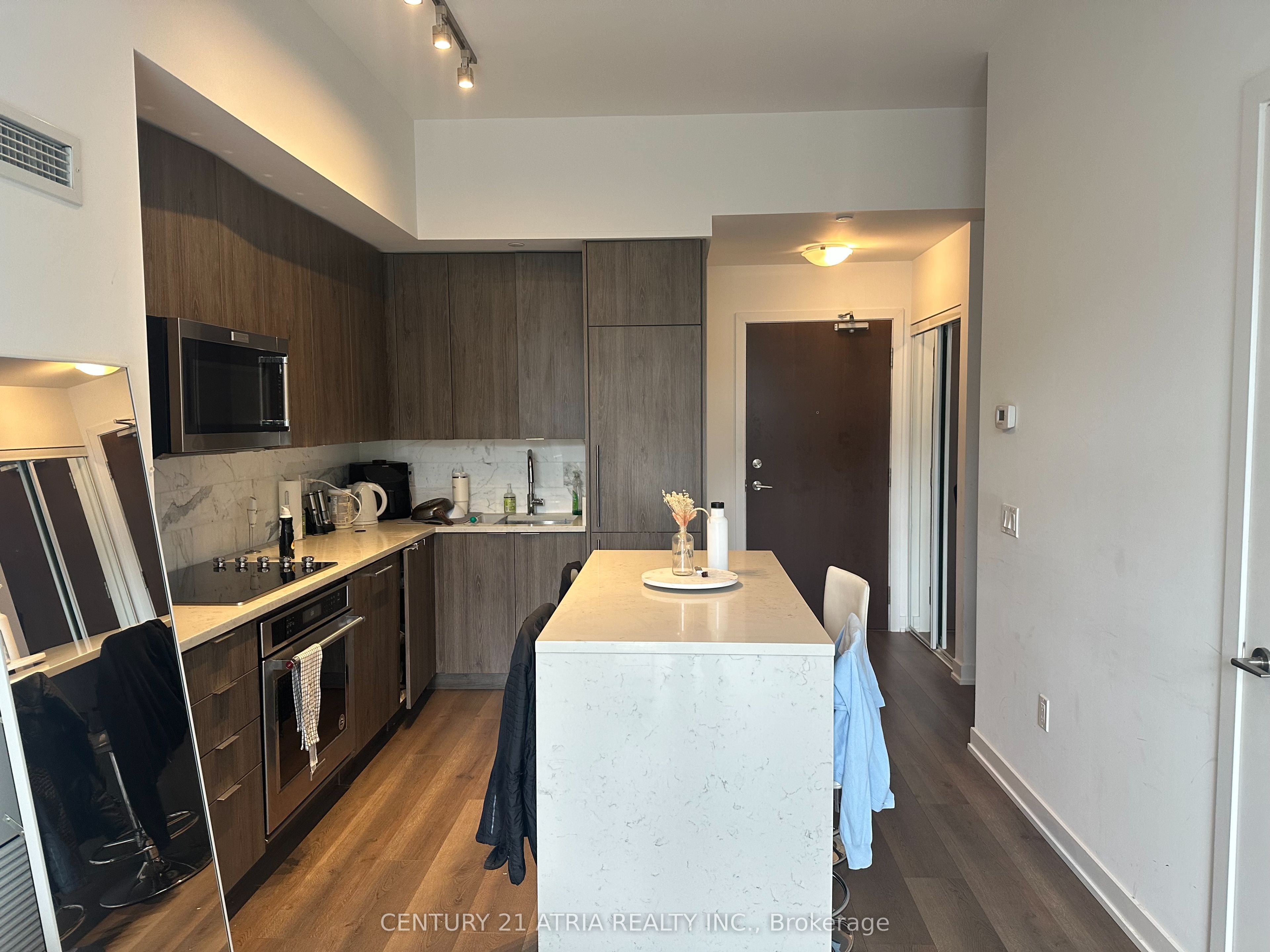 Unit 707 - 38 Iannuzzi Street, Toronto 3